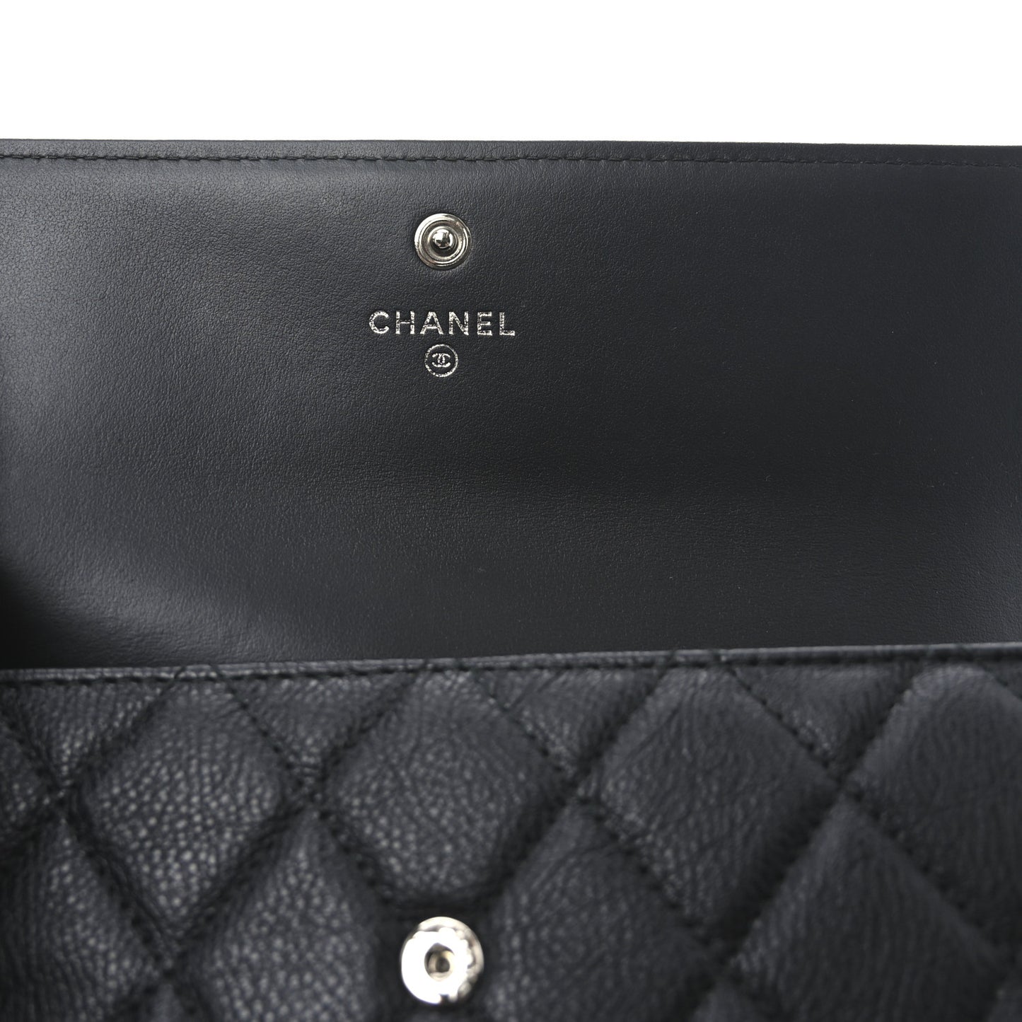 Caviar Quilted Large Boy Gusset Flap Wallet Black