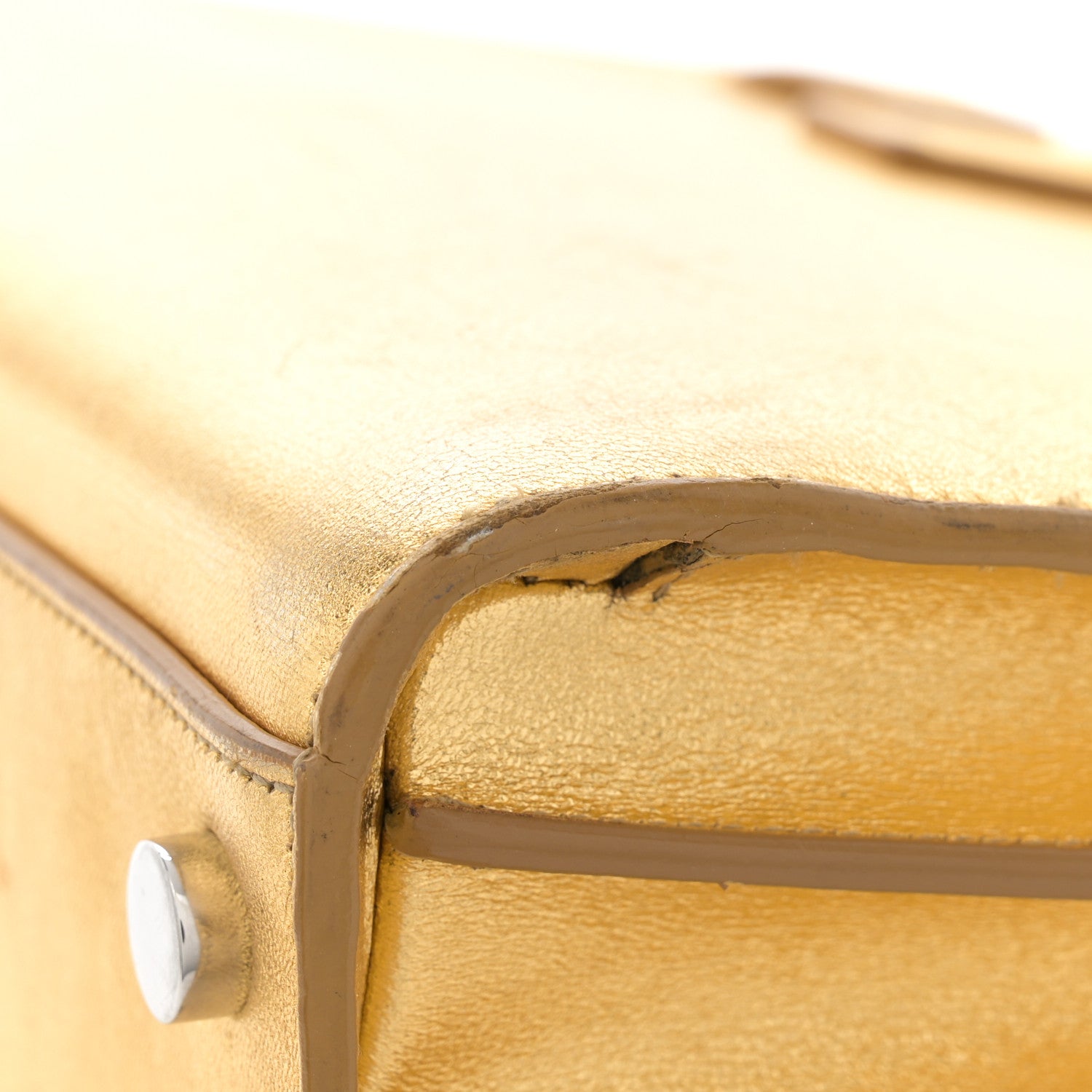 Saint Laurent Metallic Calfskin Nano Sac De Jour Gold 16 of 18