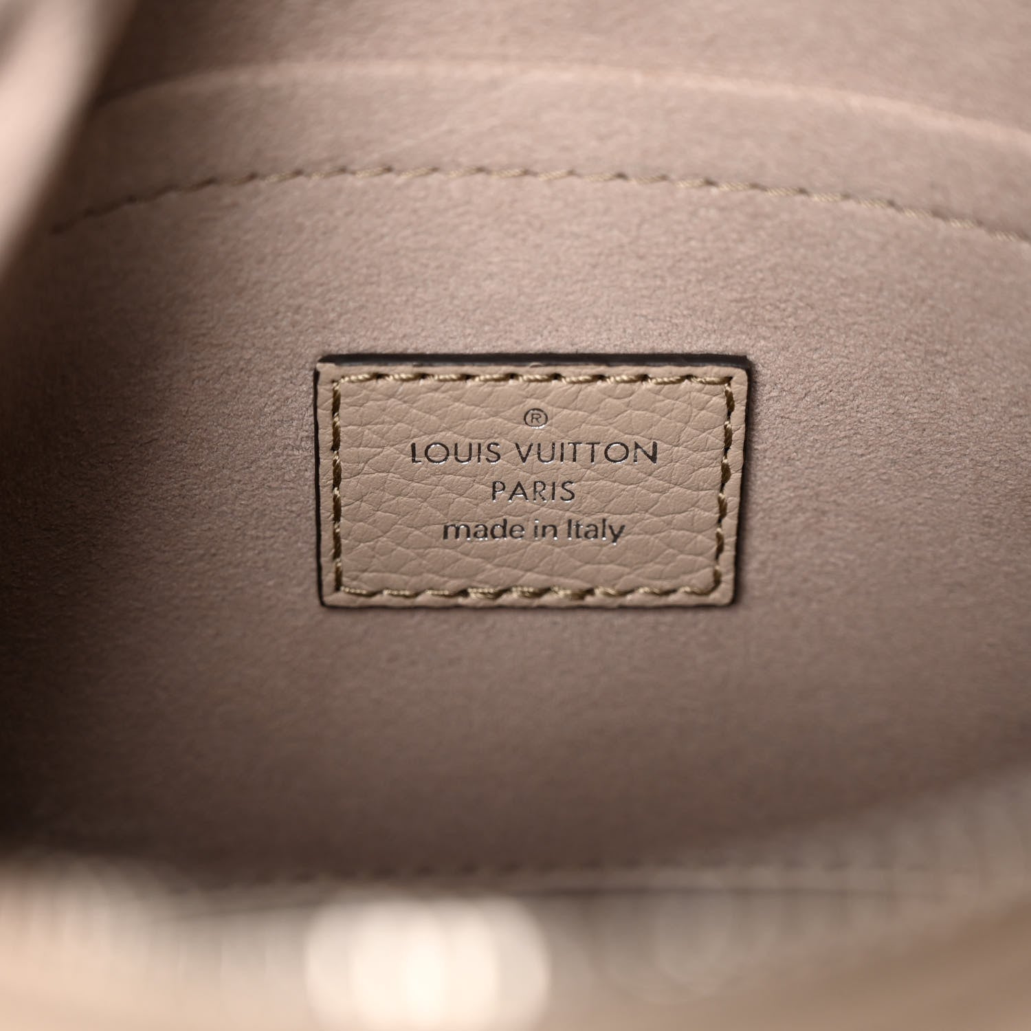 Louis Vuitton Mahina Baia PM Galet 7 of 10