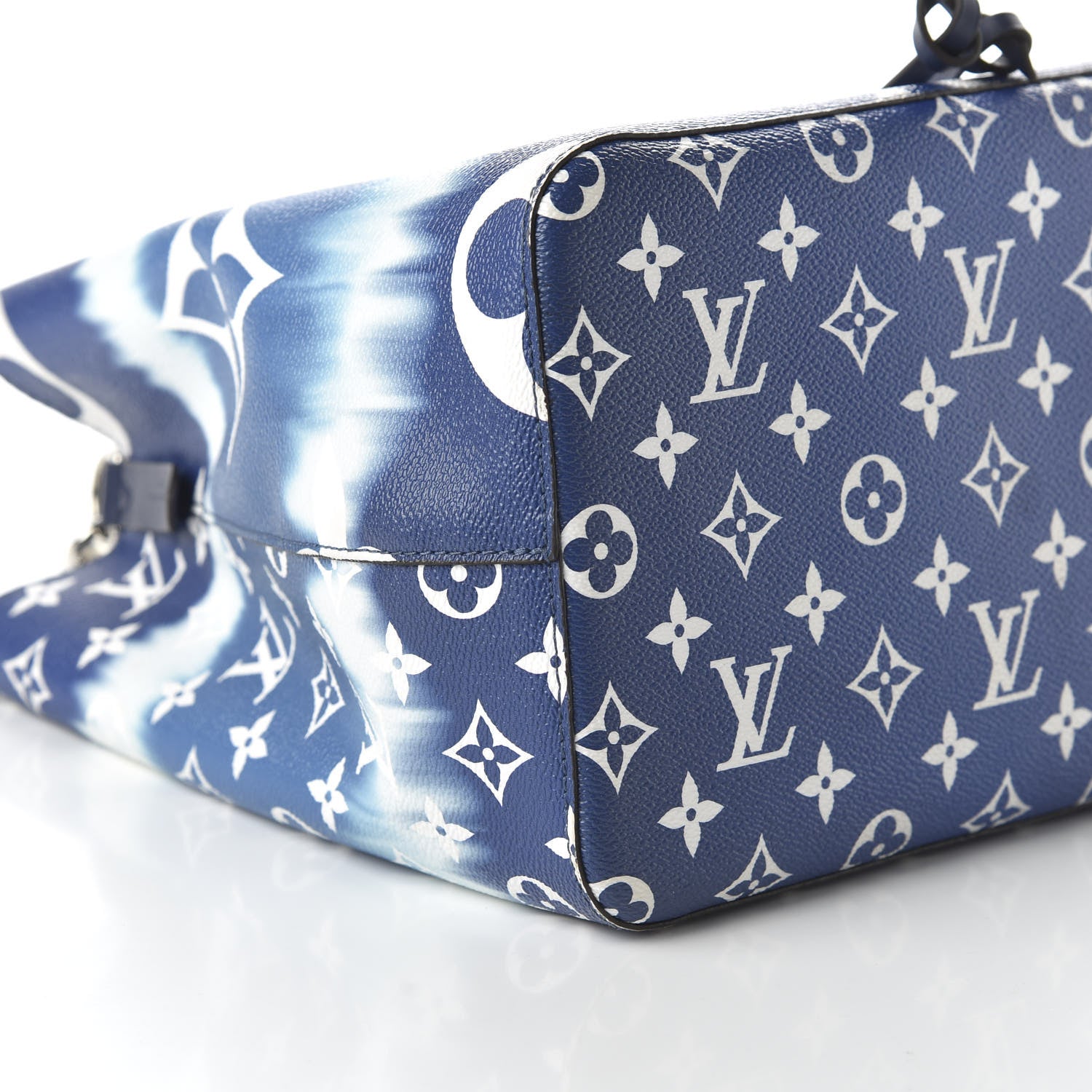 Louis Vuitton Monogram Escale Neonoe MM Blue 6 of 10