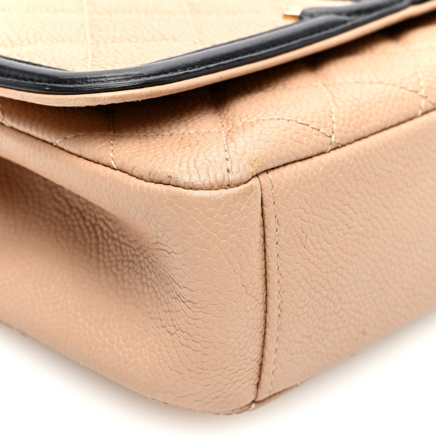 Caviar Quilted Small CC Filigree Flap Beige Black
