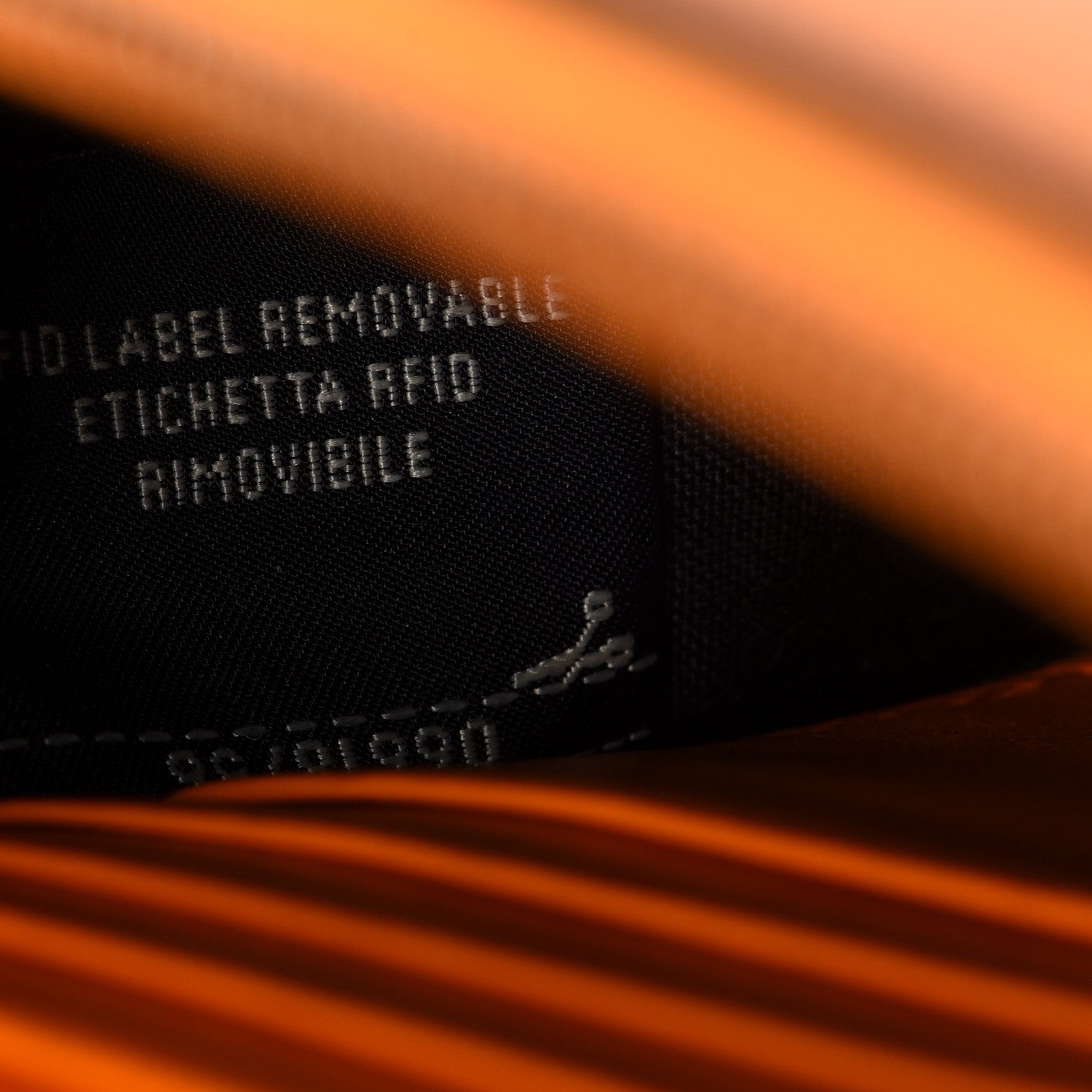 Fendi Vitello King Tamponato Logo Embossed Medium Wallet On Chain Clementine 6 of 9