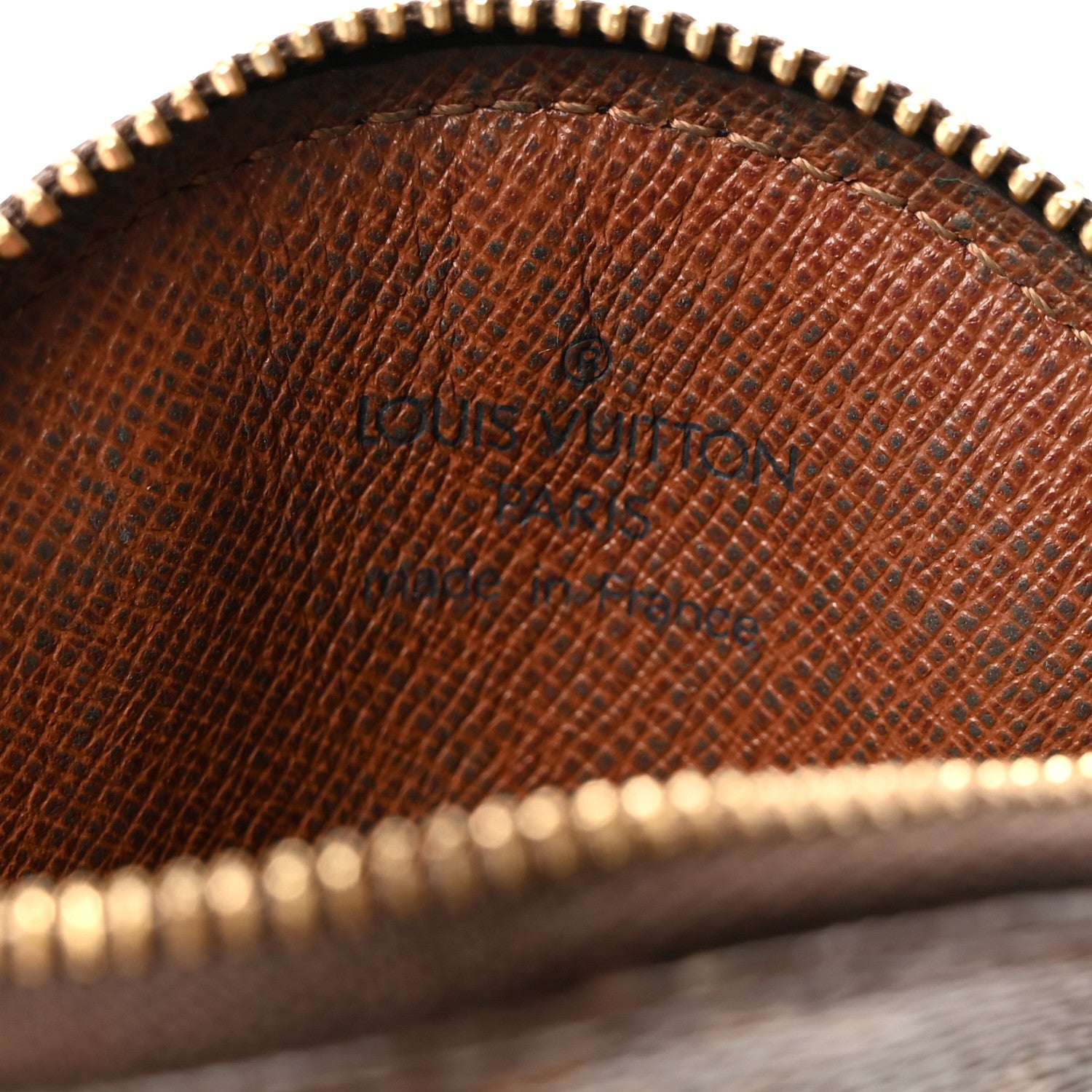 Louis Vuitton Monogram Round Coin Purse 6 of 6