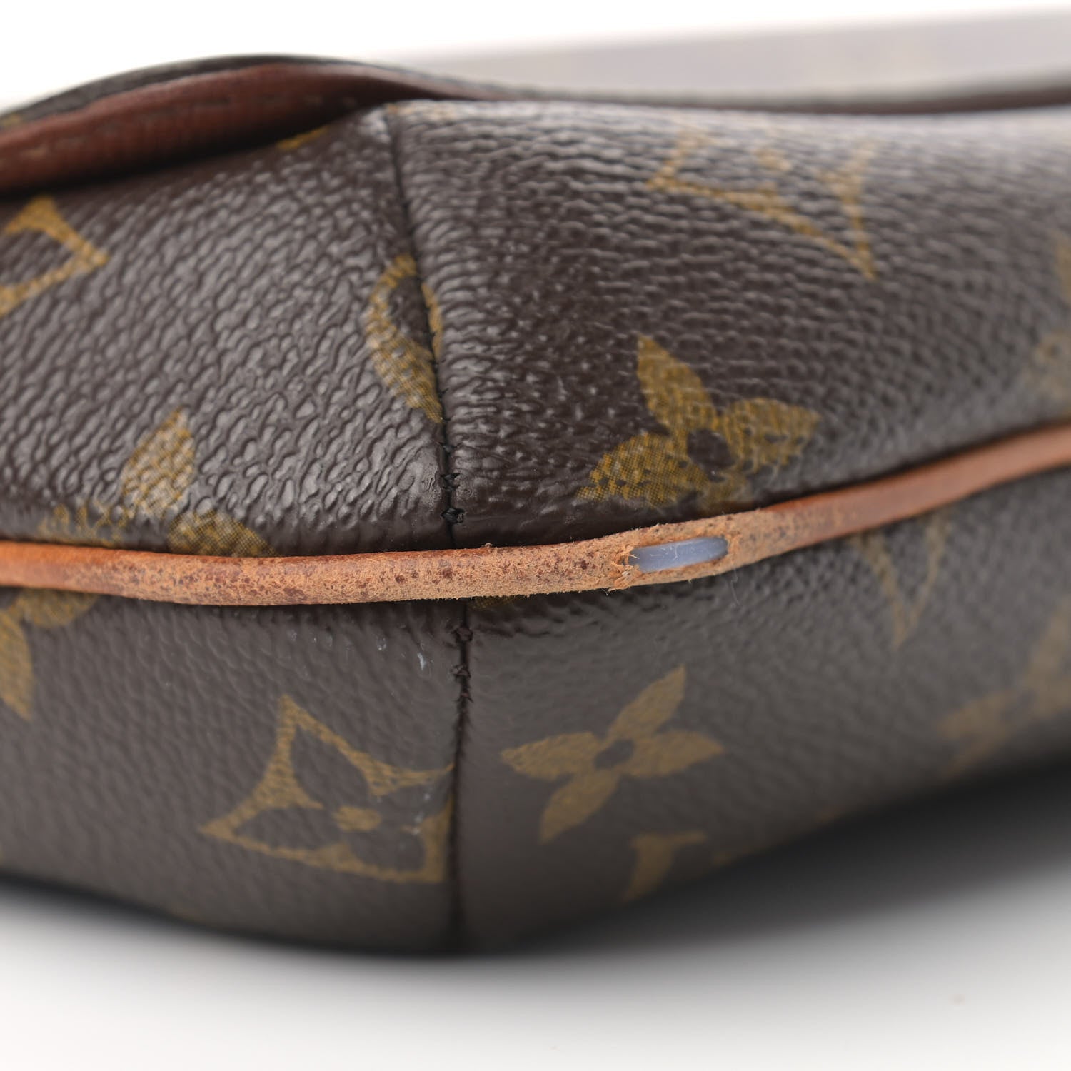 Louis Vuitton Monogram Musette Tango 8 of 17