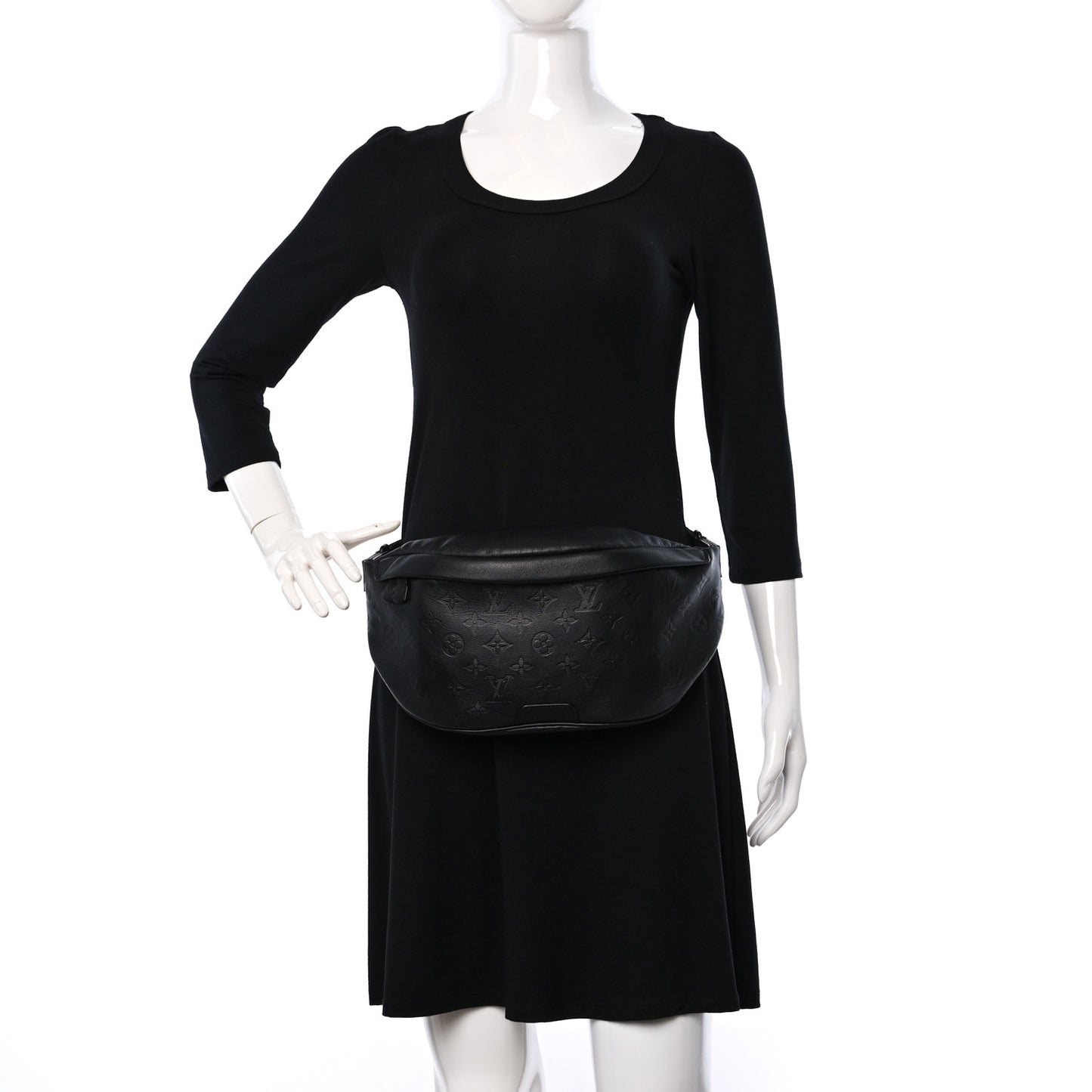 Calfskin Monogram Shadow Discovery Bumbag Black