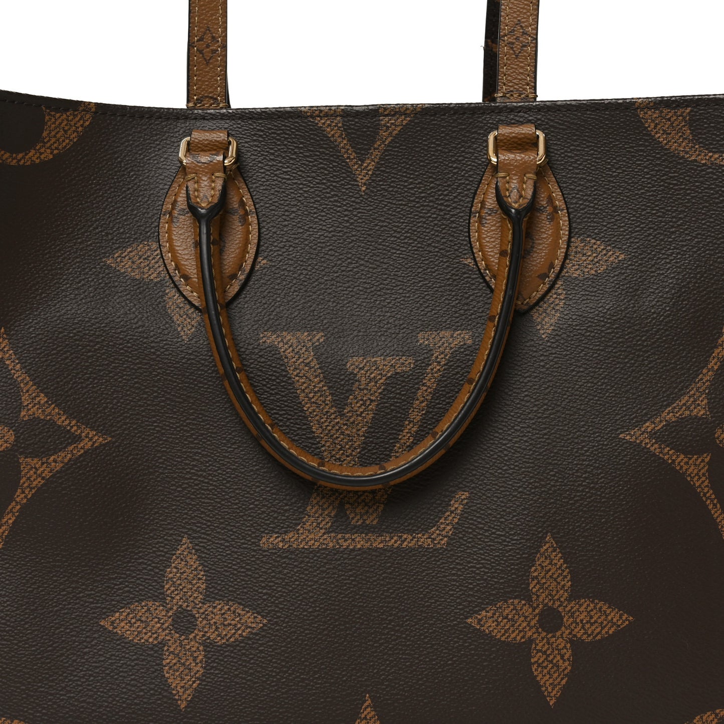 Reverse Monogram Giant Onthego MM