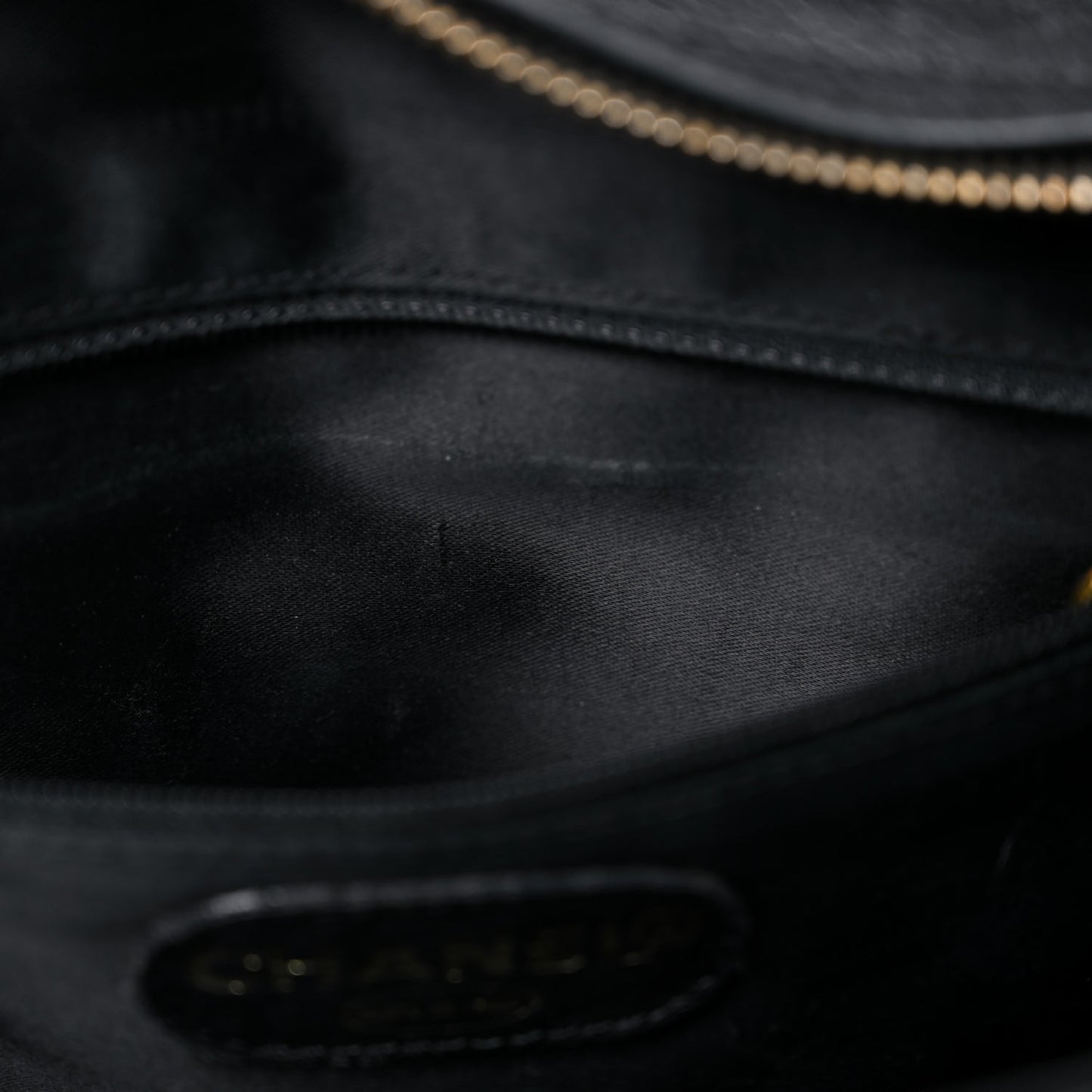 Caviar Shoulder Bag Black