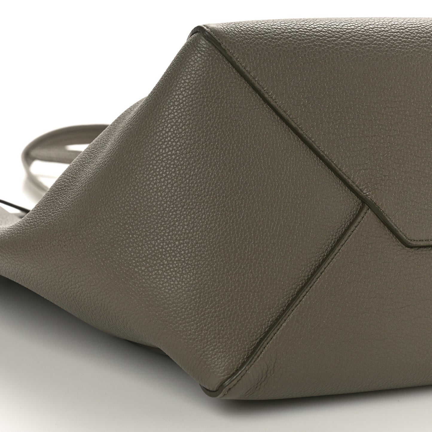 Soft Grained Calfskin Small Belt Cabas Phantom Taupe