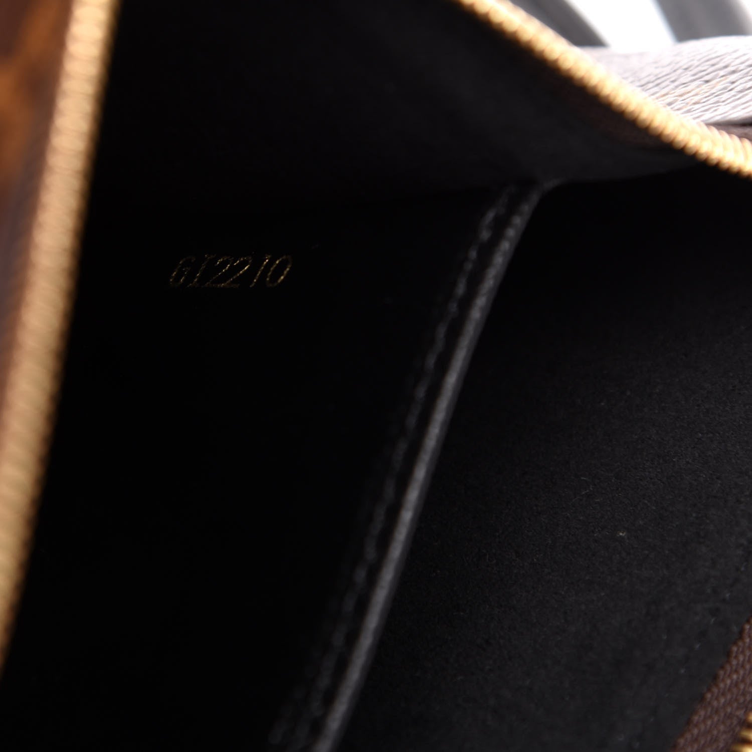 Louis Vuitton Reverse Monogram Giant Double Zip Pochette 9 of 13