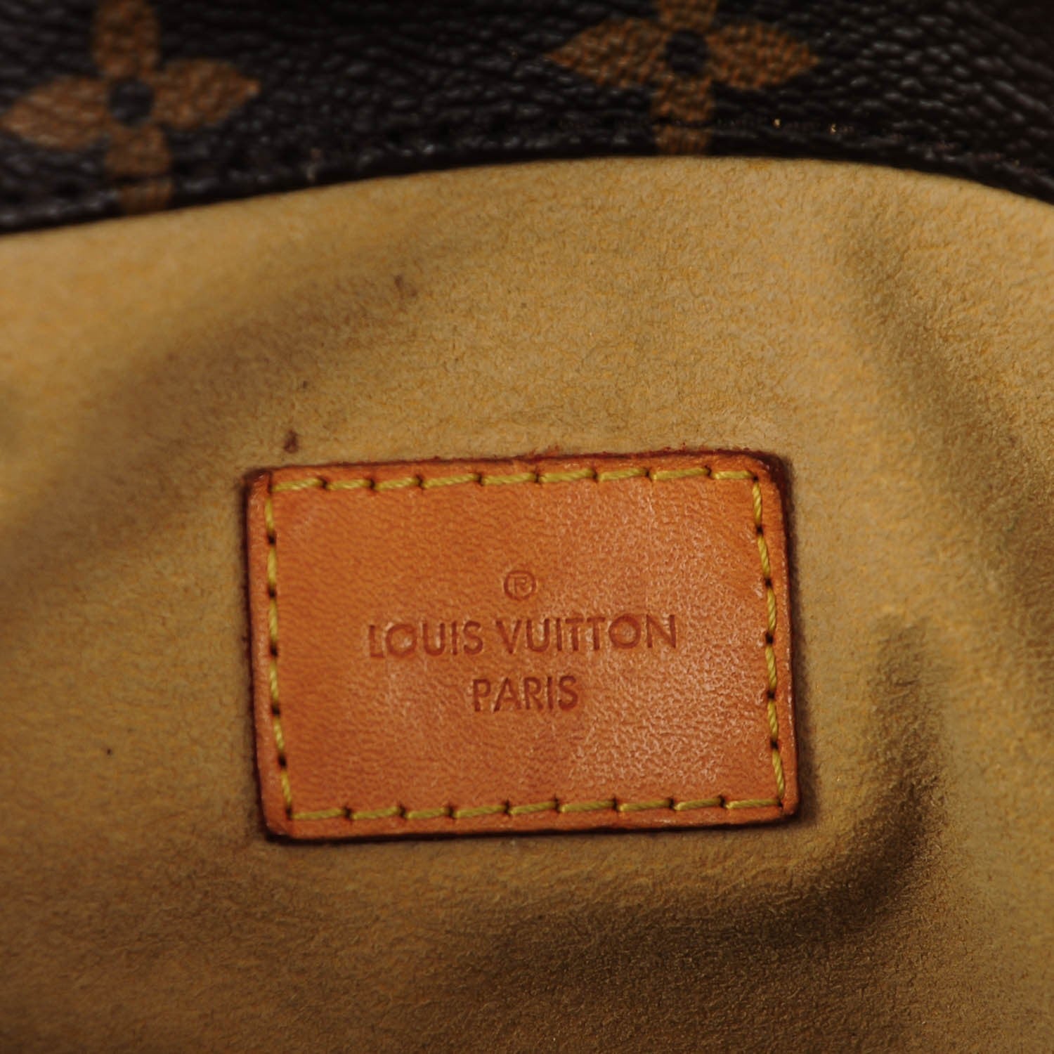 Louis Vuitton Monogram Artsy MM 9 of 12