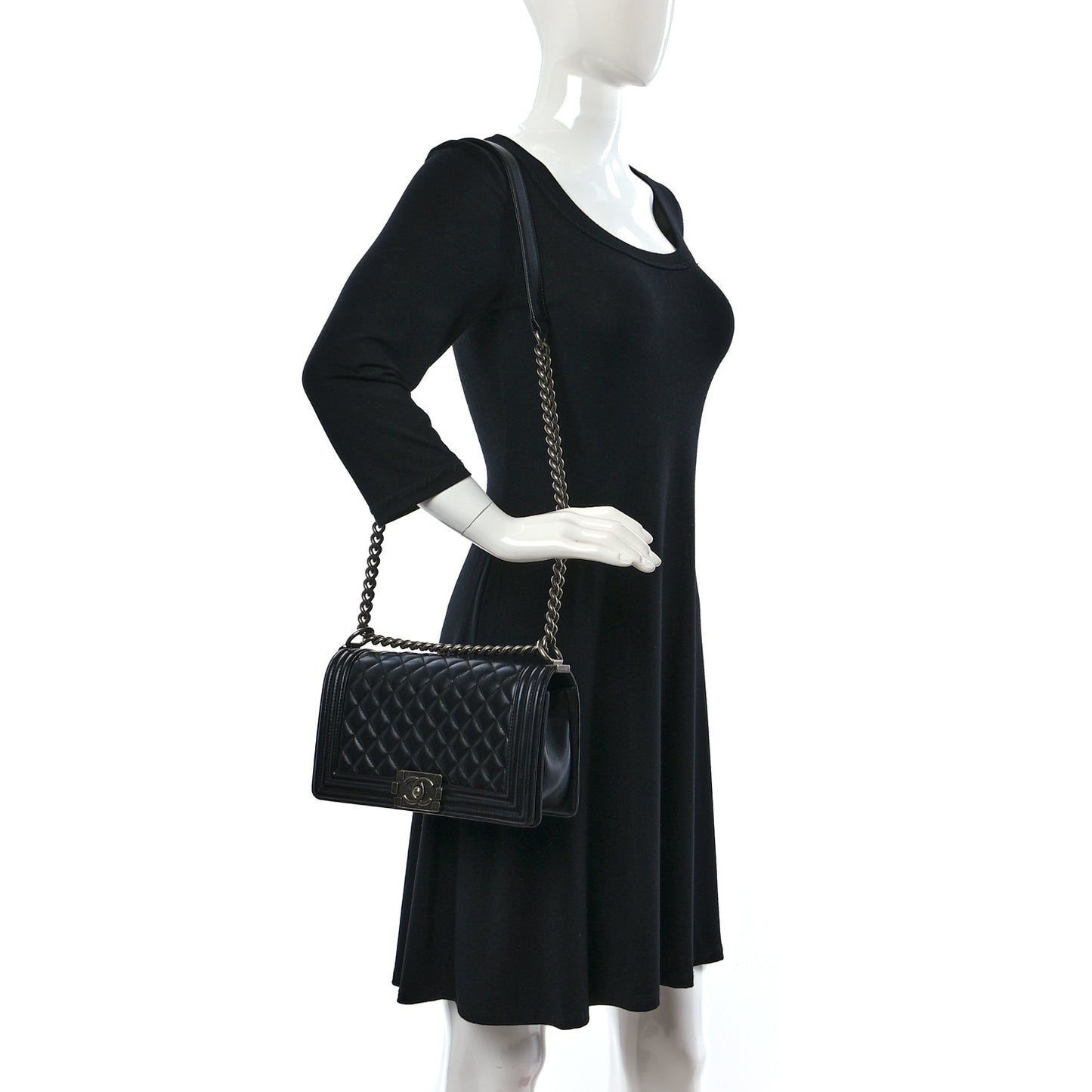 Calfskin Quilted Medium Boy Flap Black