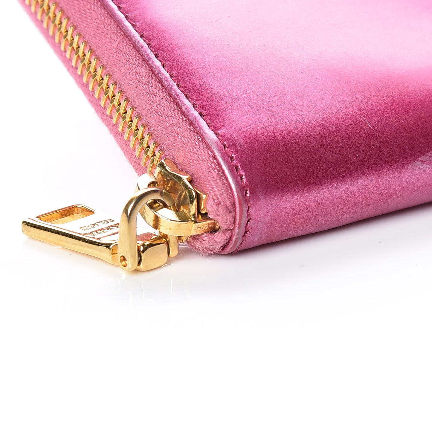 Spazzolato Zip Around Wallet Fuxia