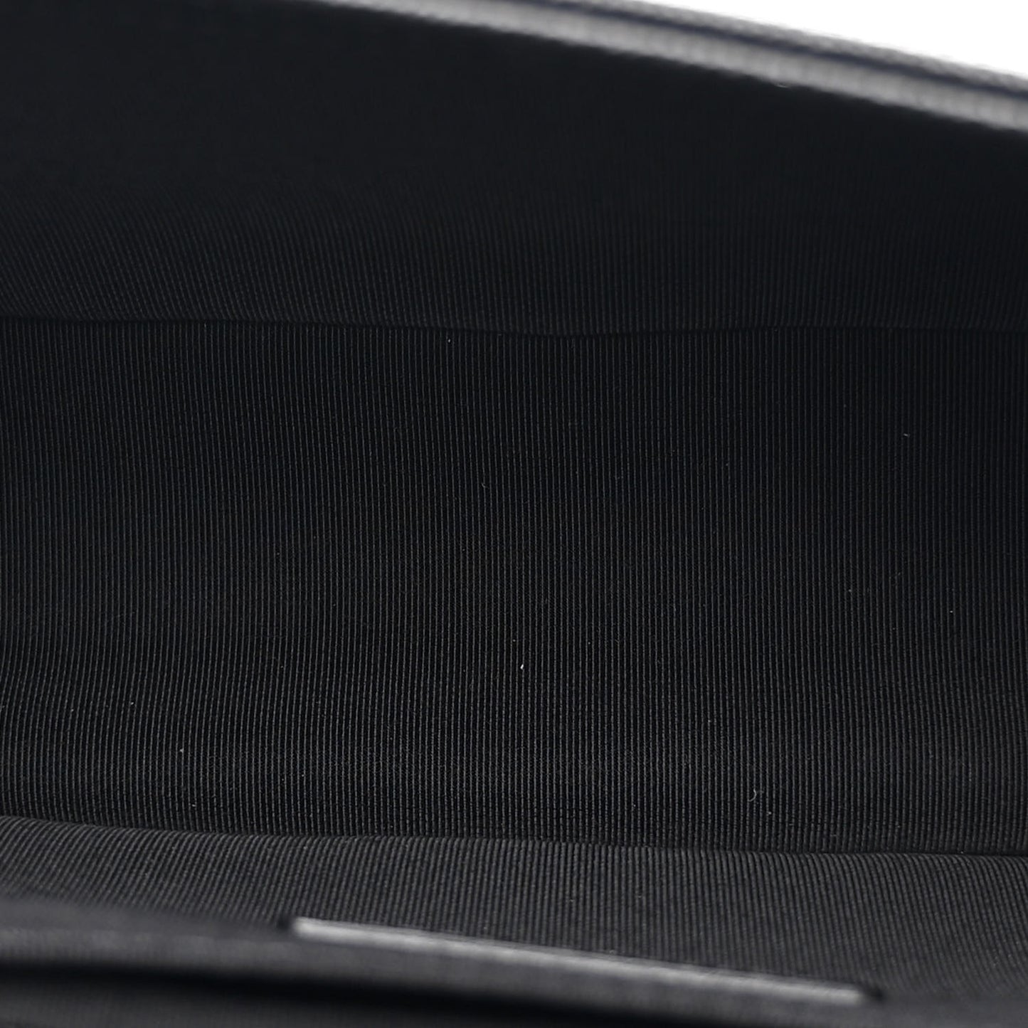 Caviar Quilted Medium Boy Flap Black
