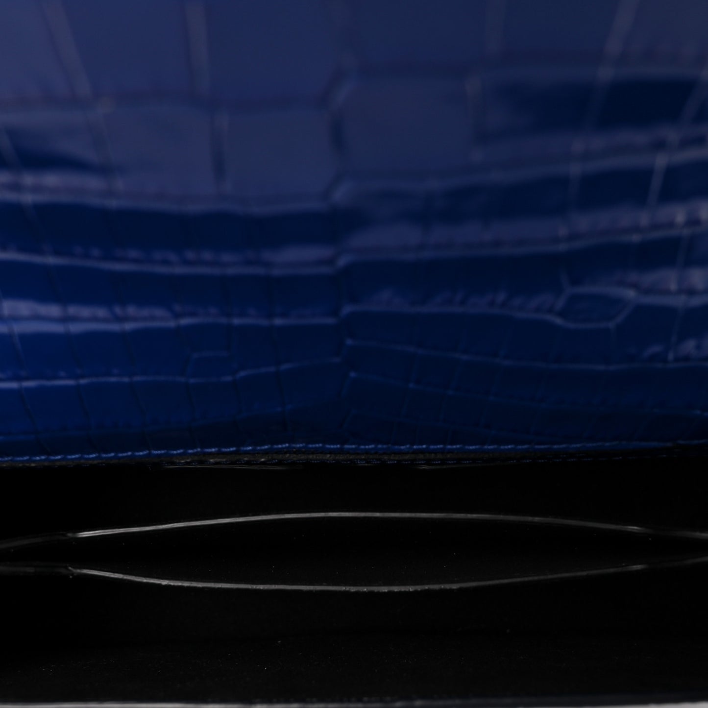 Calfskin Crocodile Embossed Knuckle Shoulder Bag Blue