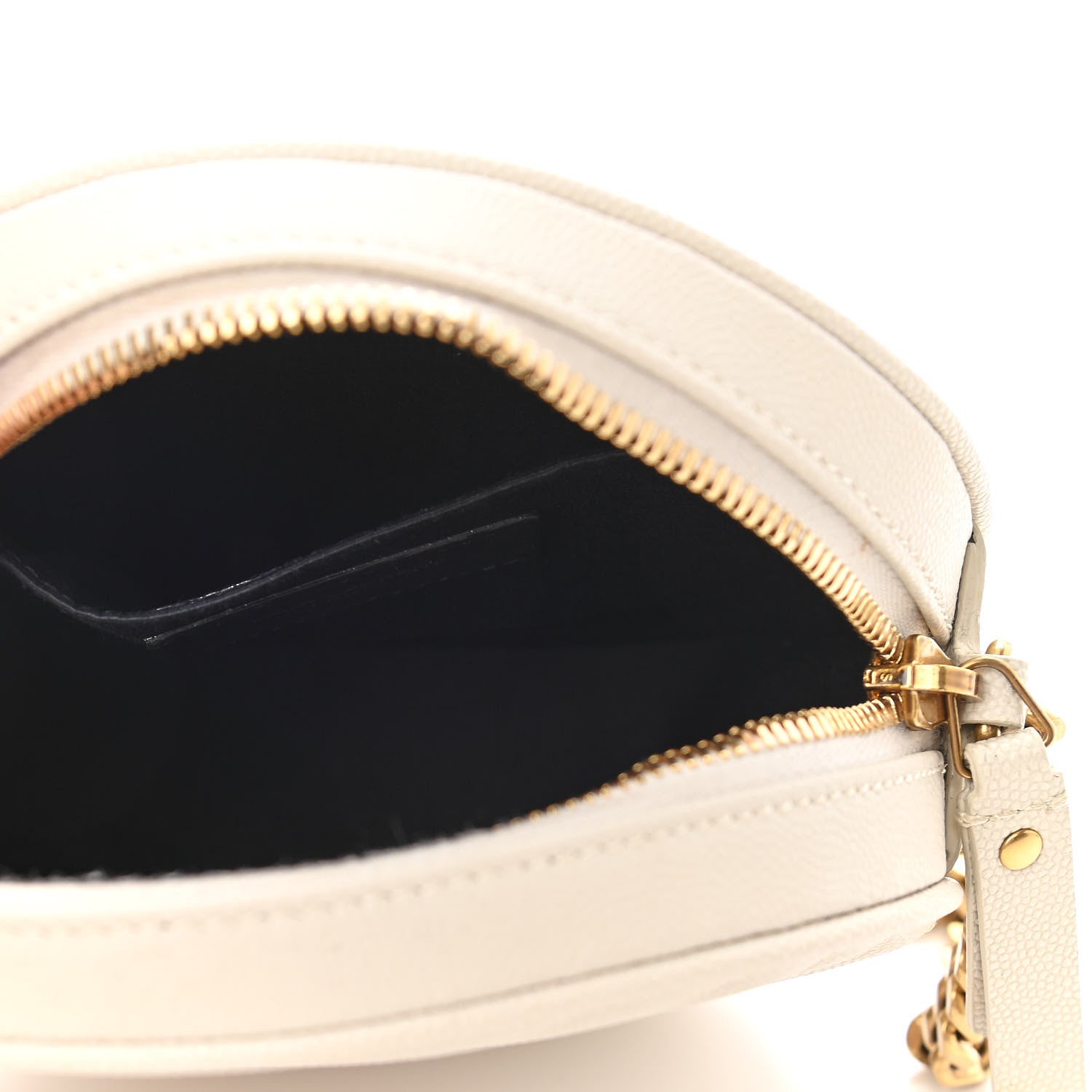 Saint Laurent Grain De Poudre Matelasse Chevron Quilted Round Vinyle Camera Bag Blanc Vintage 5 of 10
