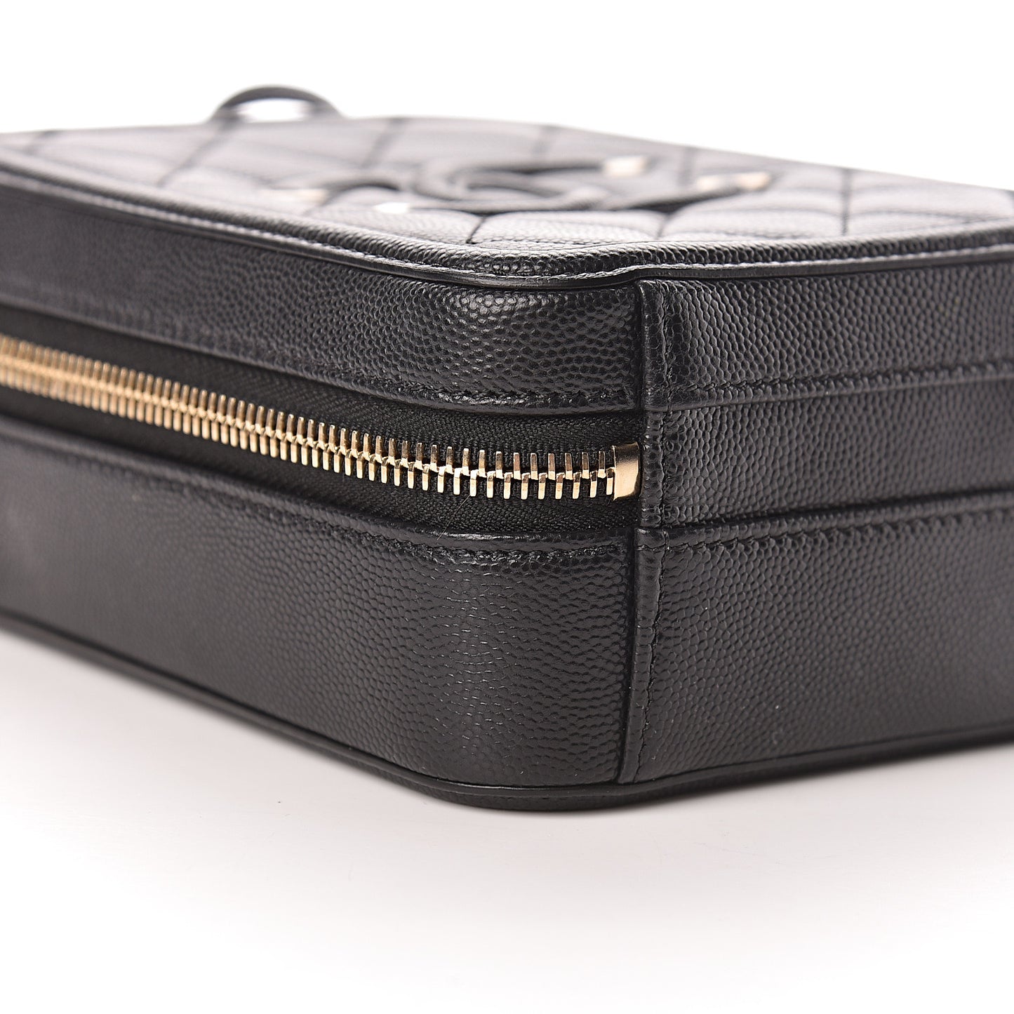 Caviar Quilted CC North South Filigree Vanity Case Black