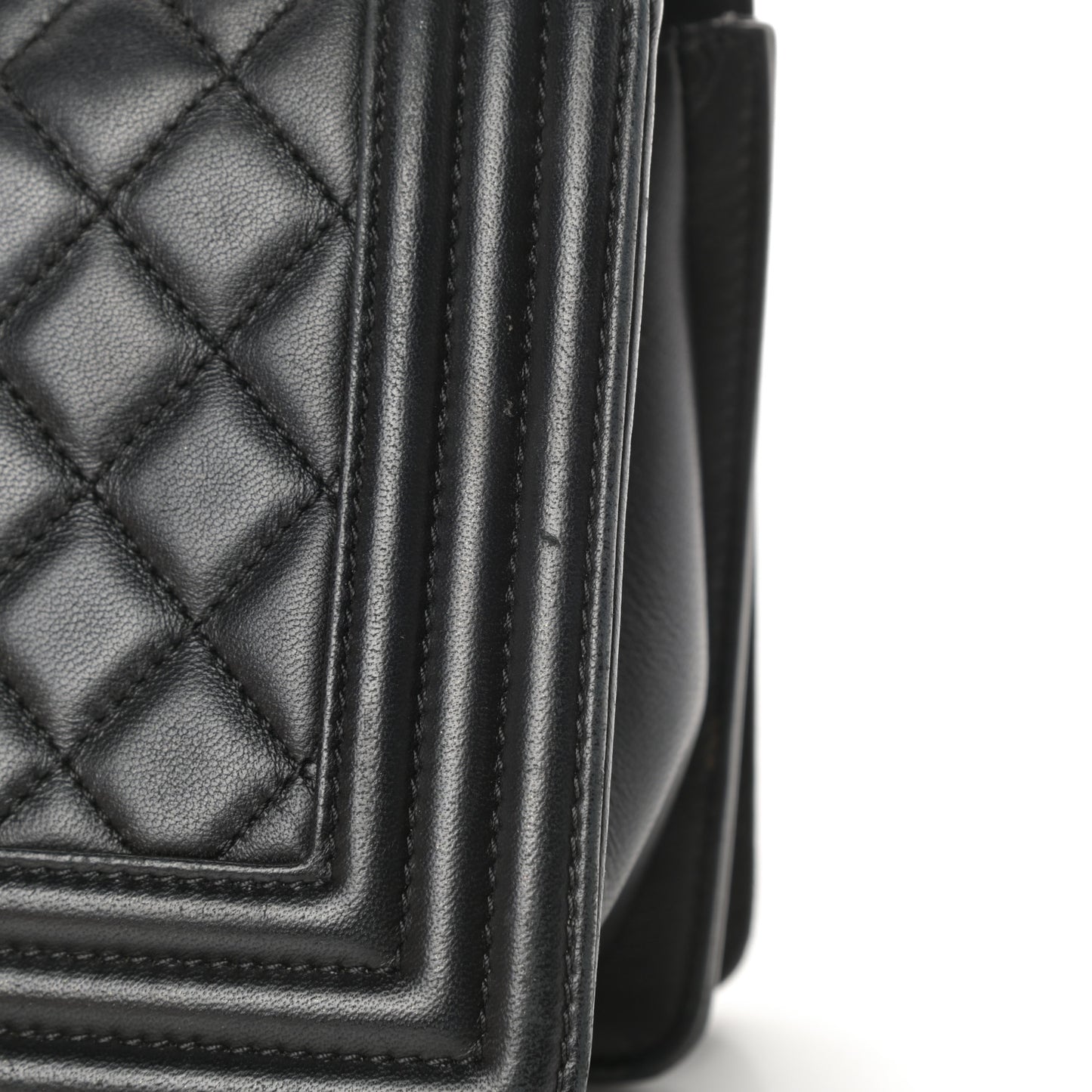 Lambskin Quilted Medium Boy Flap Black