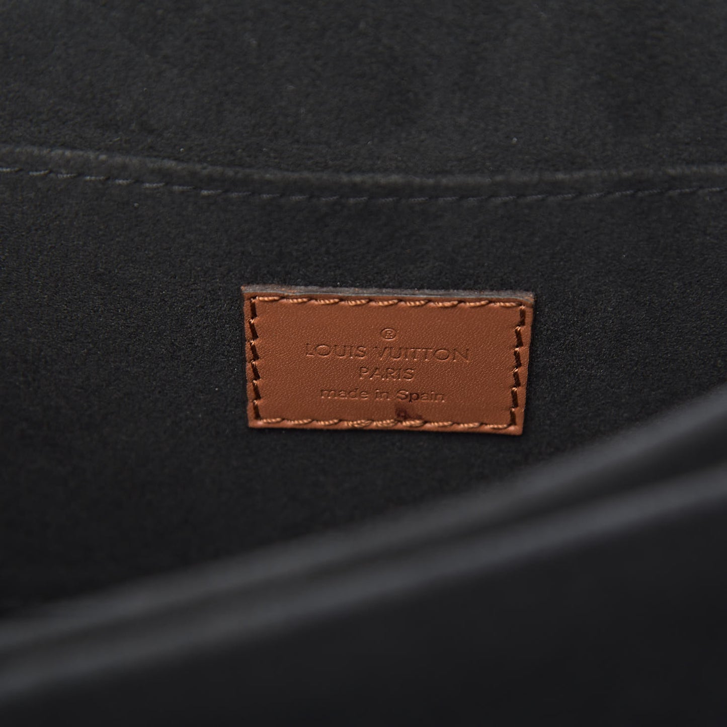Reverse Monogram Dauphine MM