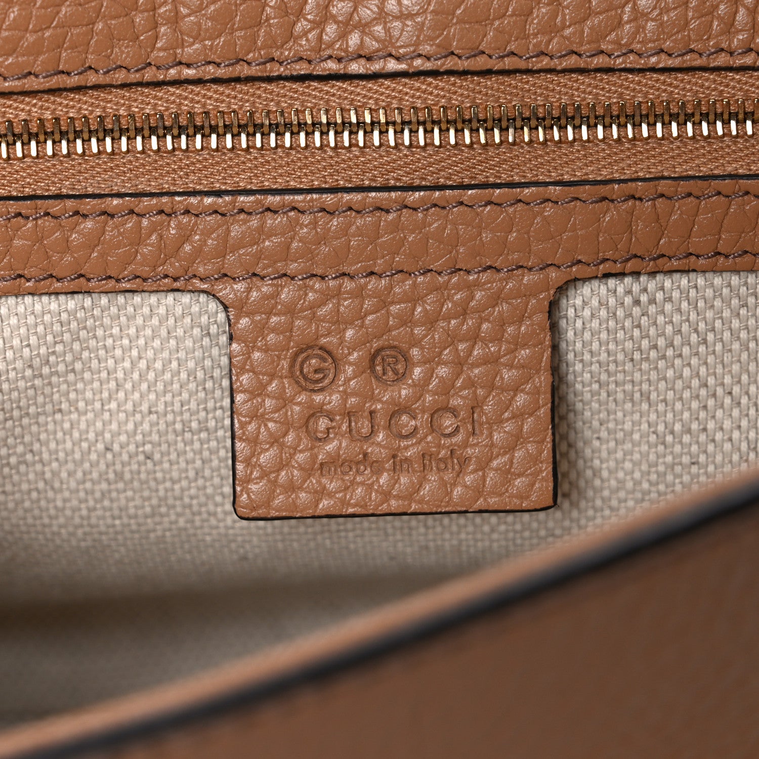 Gucci Pebbled Calfskin Medium Soho Flap Crossbody Camelia 6 of 11