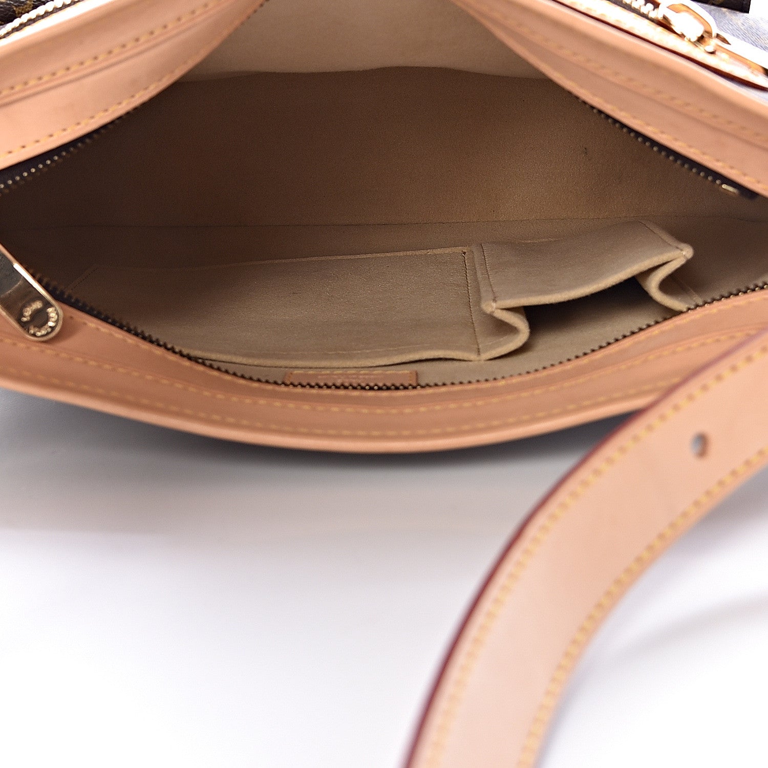 Louis Vuitton Monogram Hudson GM 5 of 16