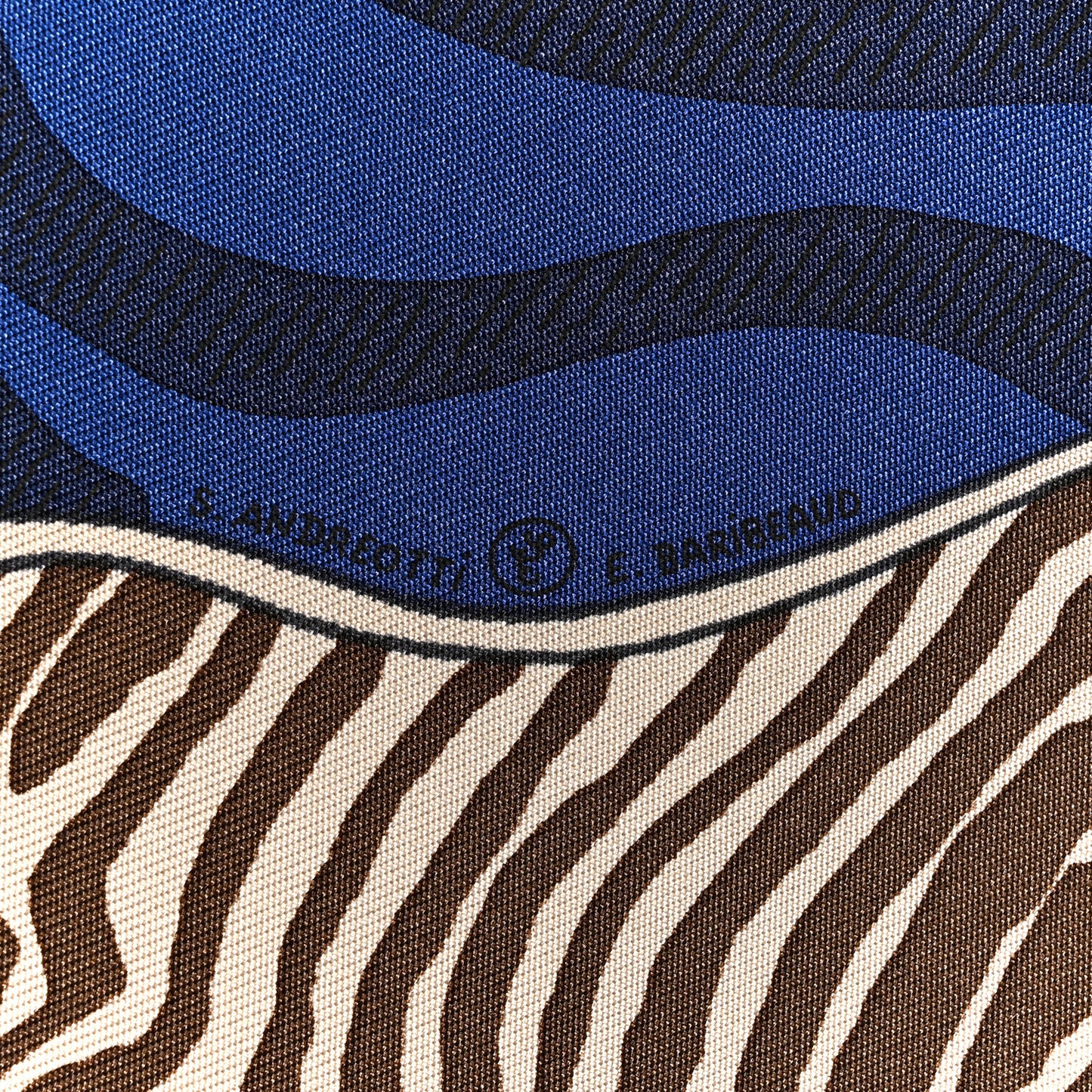 Silk Twill Le Premier Chant Scarf 90 Bleu Nuit White Ebene