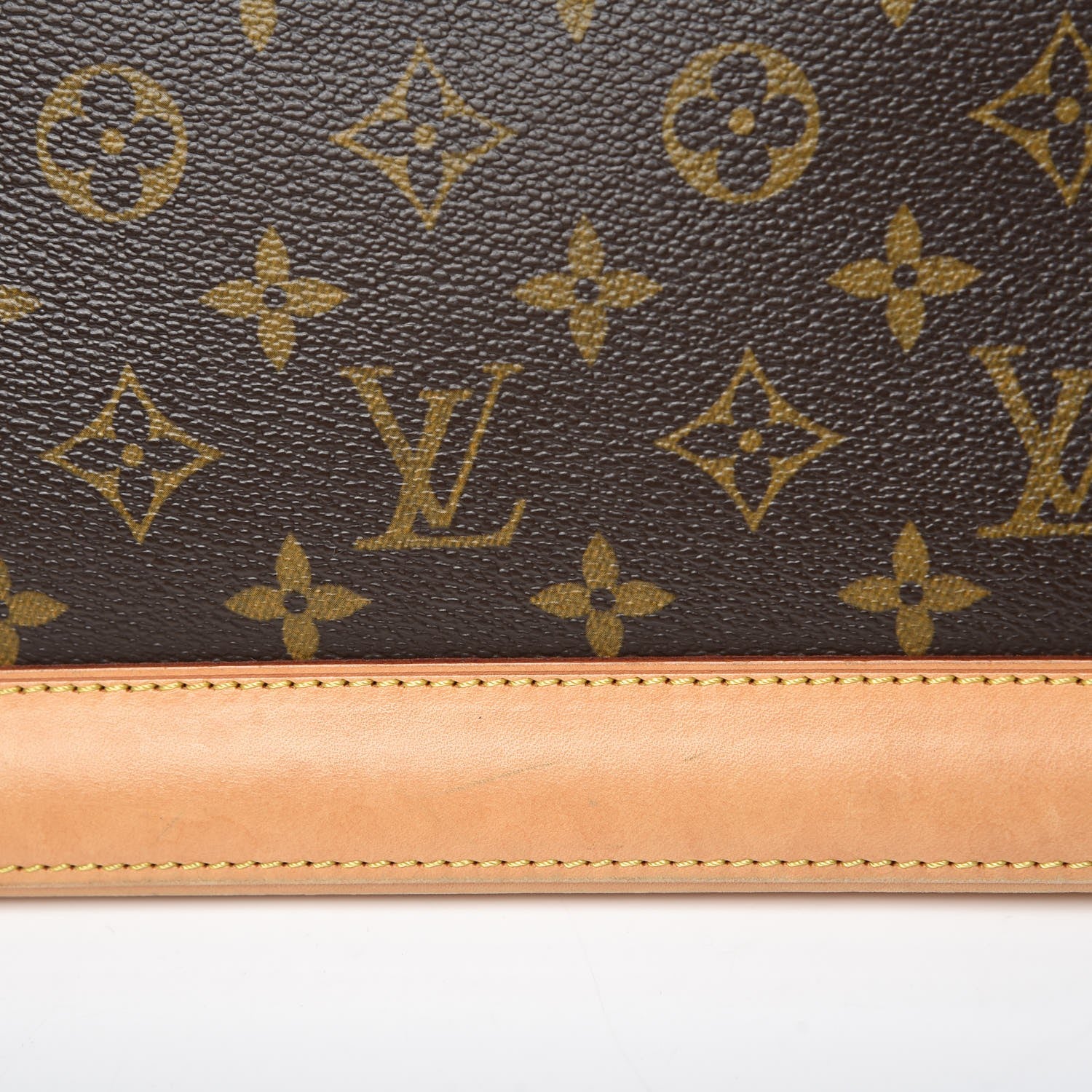 Louis Vuitton Monogram Alma PM 16 of 17