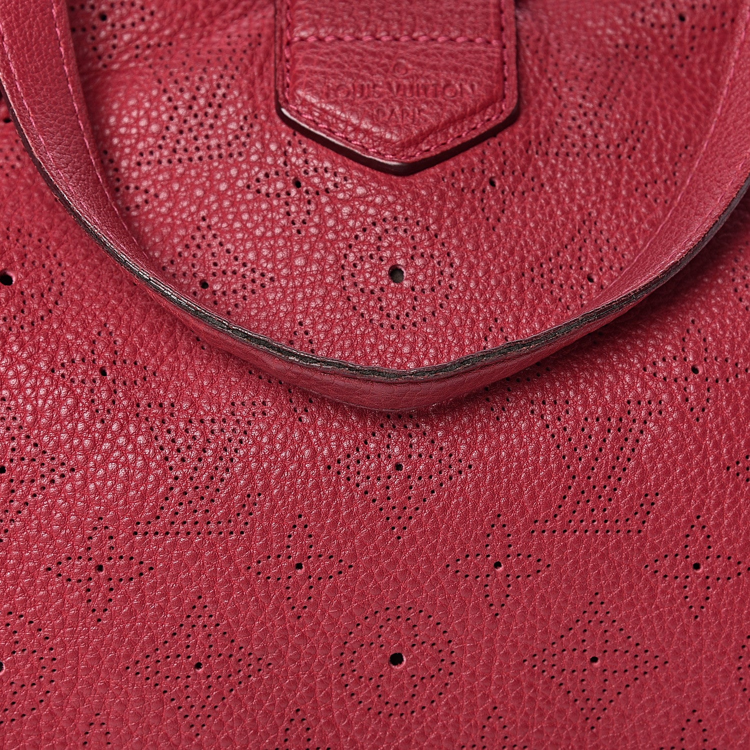 Louis Vuitton Mahina Cirrus PM Grenat 9 of 14