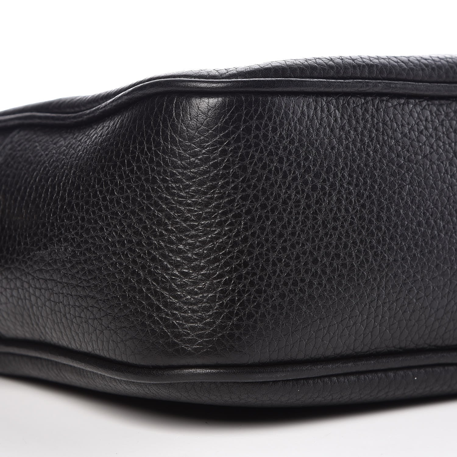Gucci Pebbled Calfskin Small Soho Disco Bag Black 5 of 10