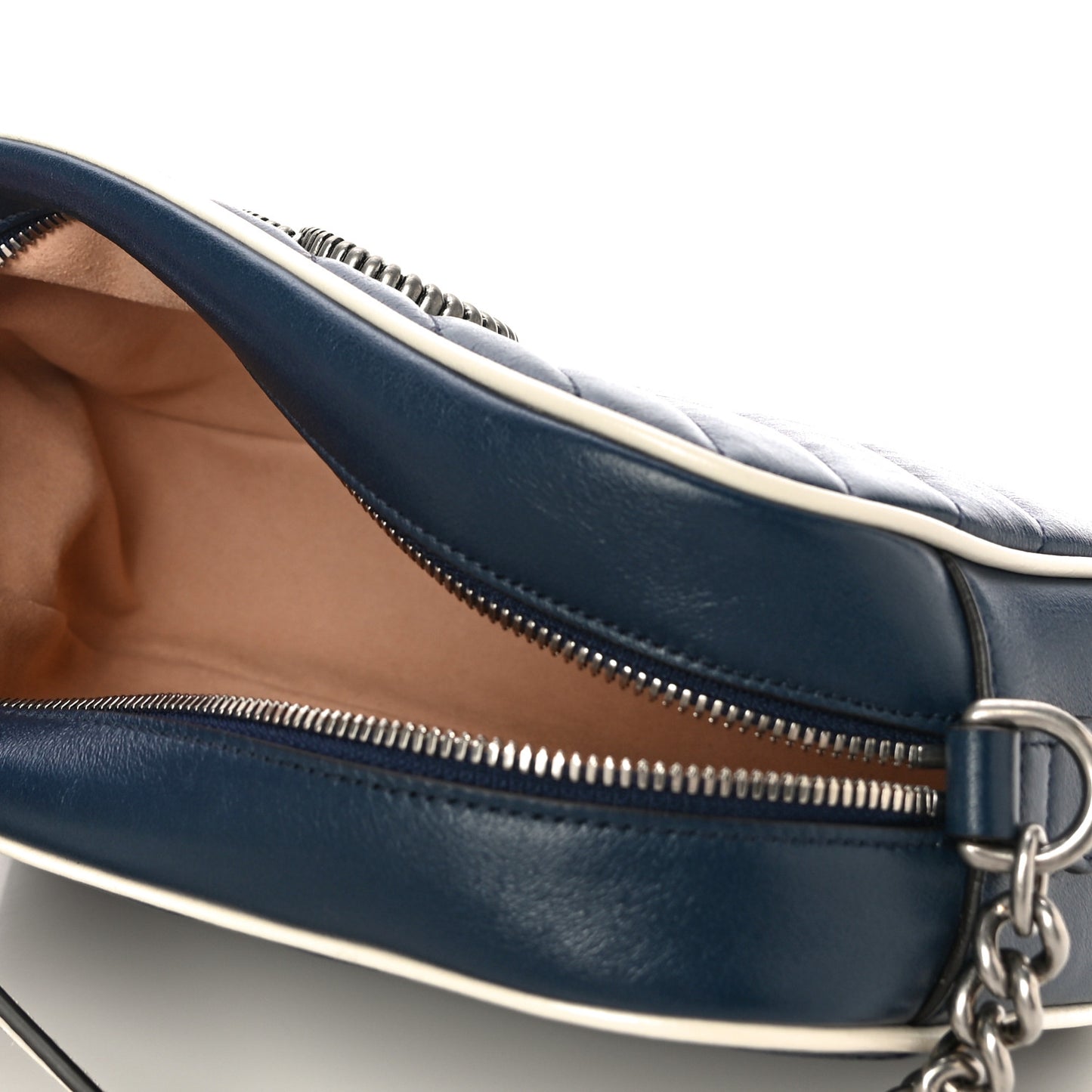 Vintage Effect Calfskin Matelasse Diagonal Small Torchon GG Marmont Chain Shoulder Bag Blue Agata Mystic White