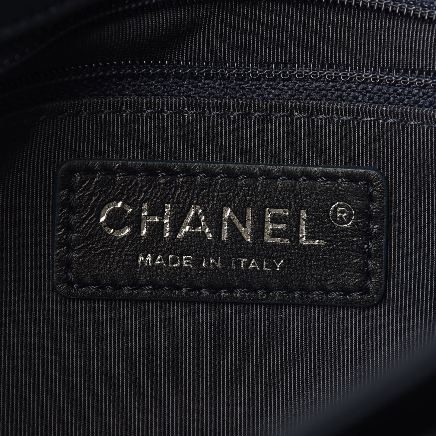 Calfskin Jumbo Tramezzo Flap Navy