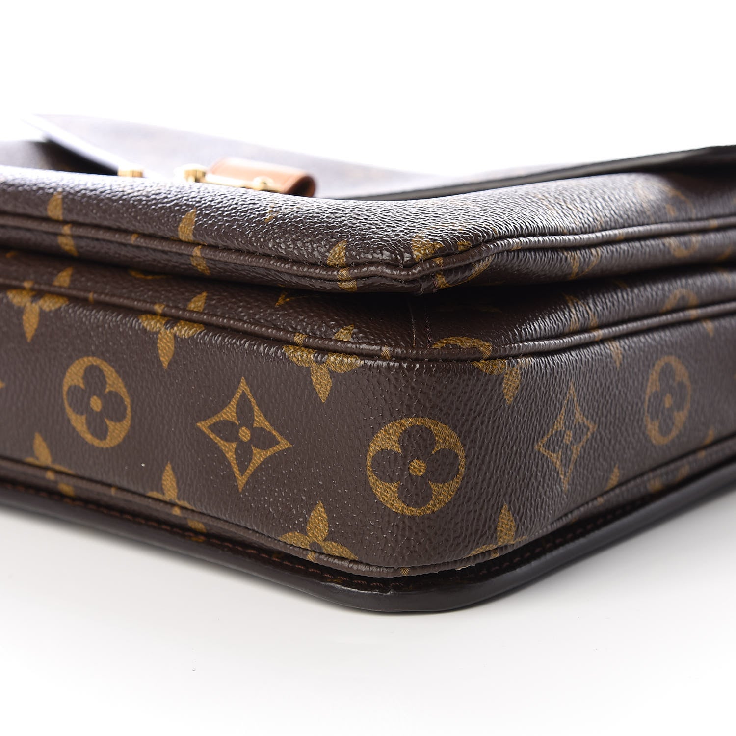 Louis Vuitton Monogram Pochette Metis 5 of 8