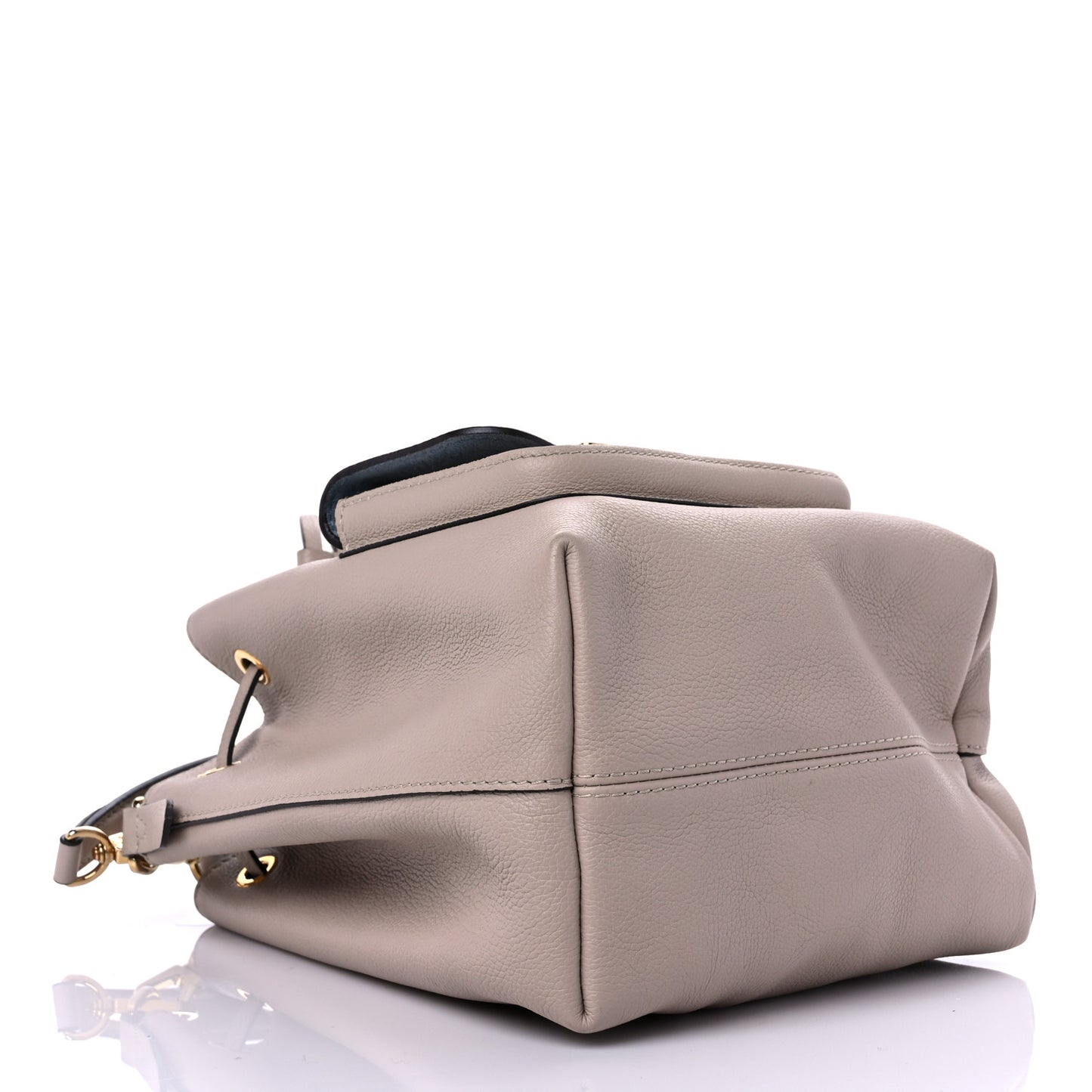 Calfskin Lockme Bucket MM Greige