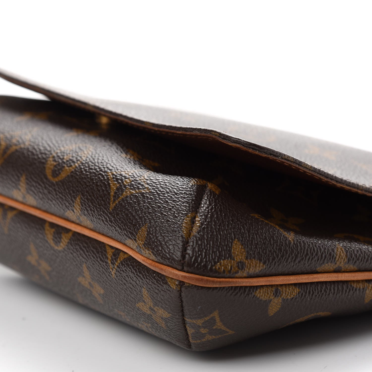 Louis Vuitton Monogram Musette Tango 15 of 15