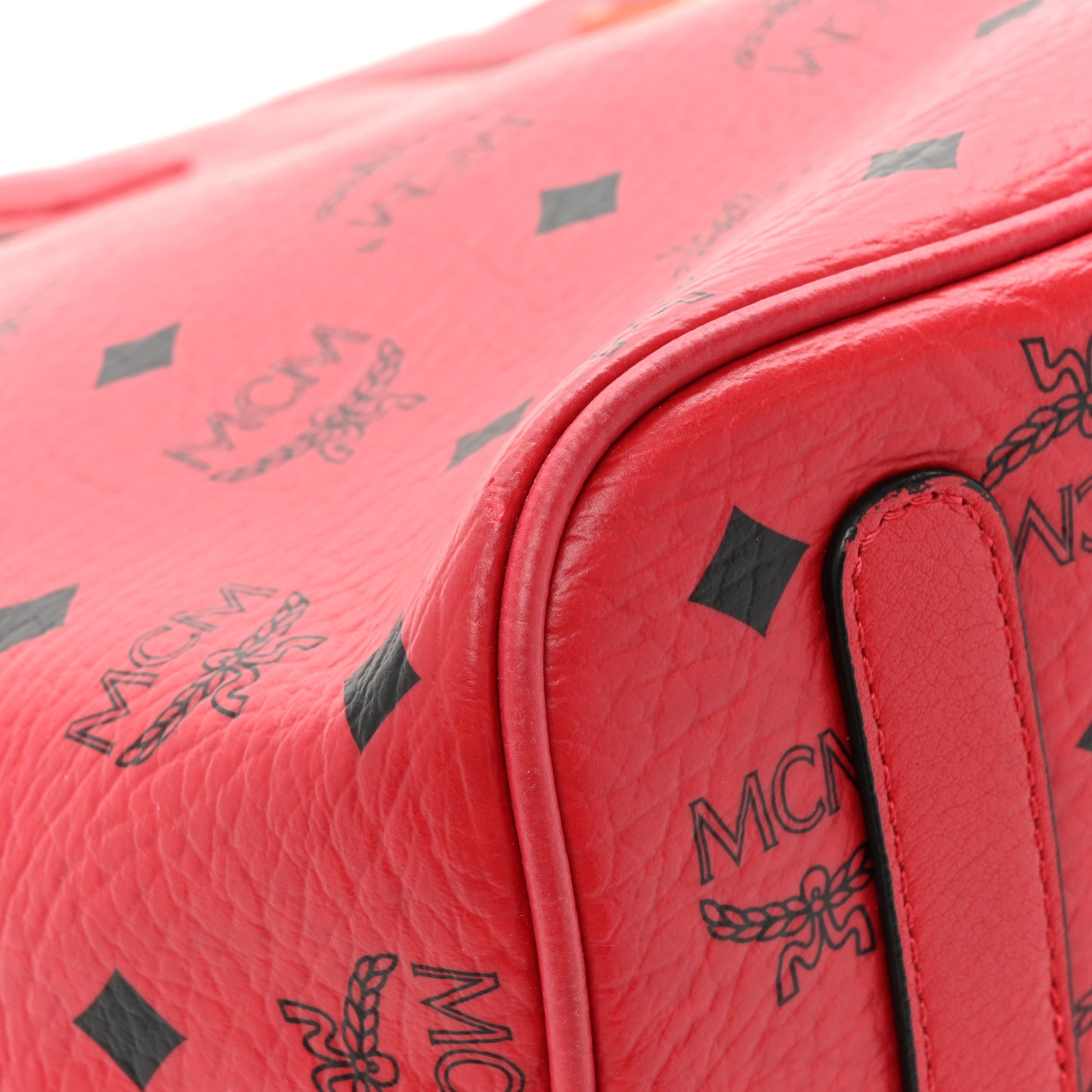 Visetos Medium Liz Reversible Shopper Tote Ruby Red