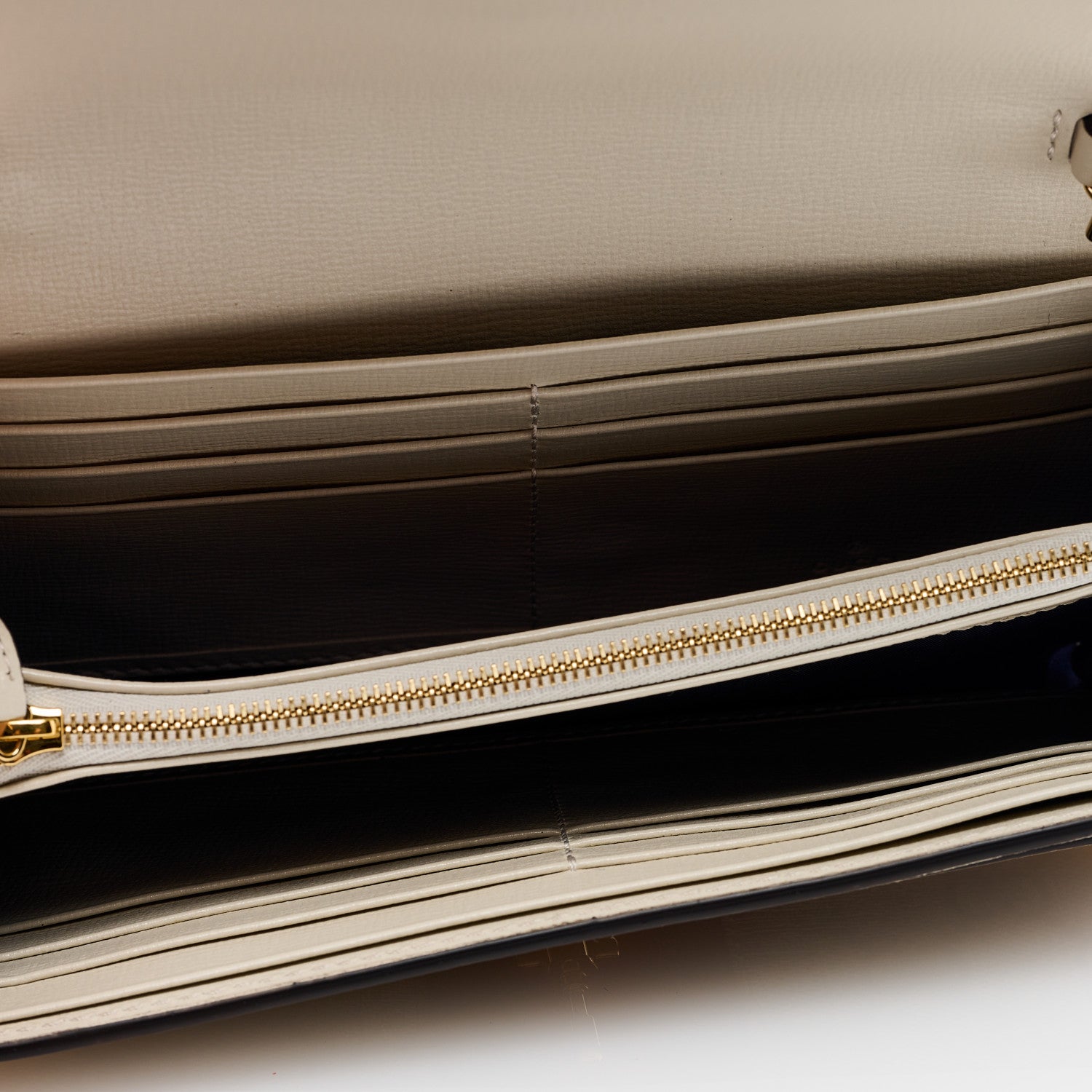 Gucci GG Supreme Monogram Textured Calfskin Web Jackie 1961 Chain Wallet Beige Ebony Mystic White 4 of 7