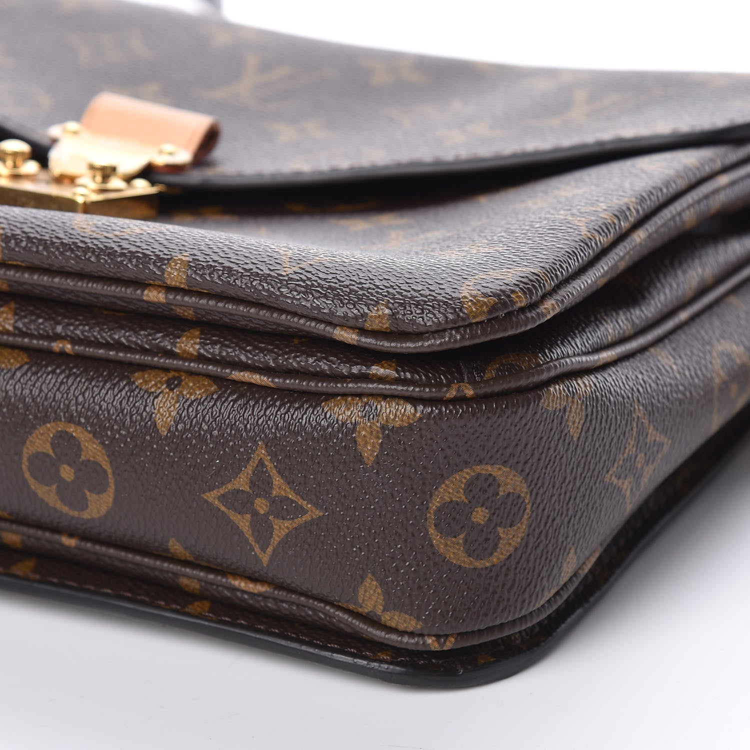 Louis Vuitton Monogram Pochette Metis 8 of 8
