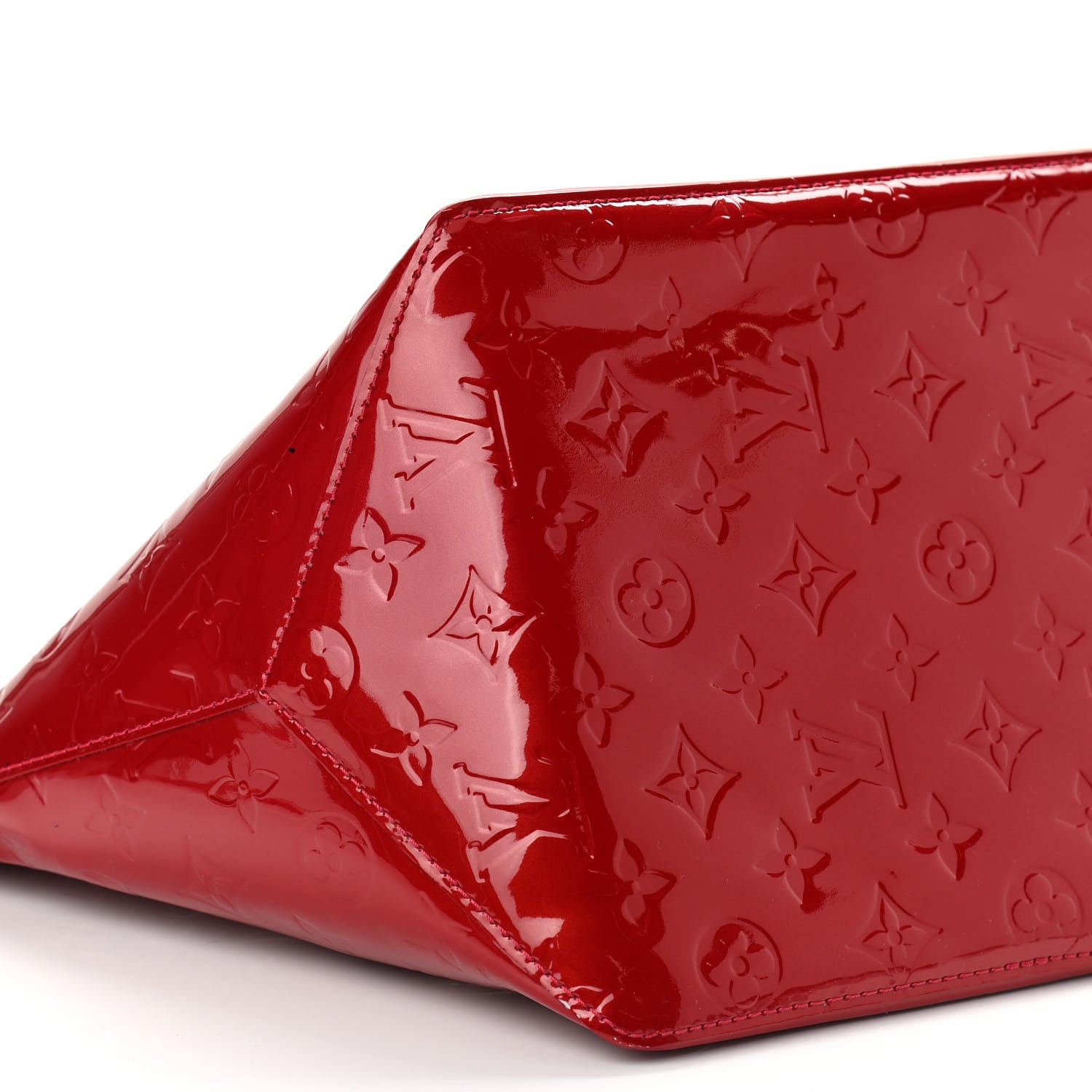Louis Vuitton Vernis Bellevue PM Pomme D'Amour 8 of 11