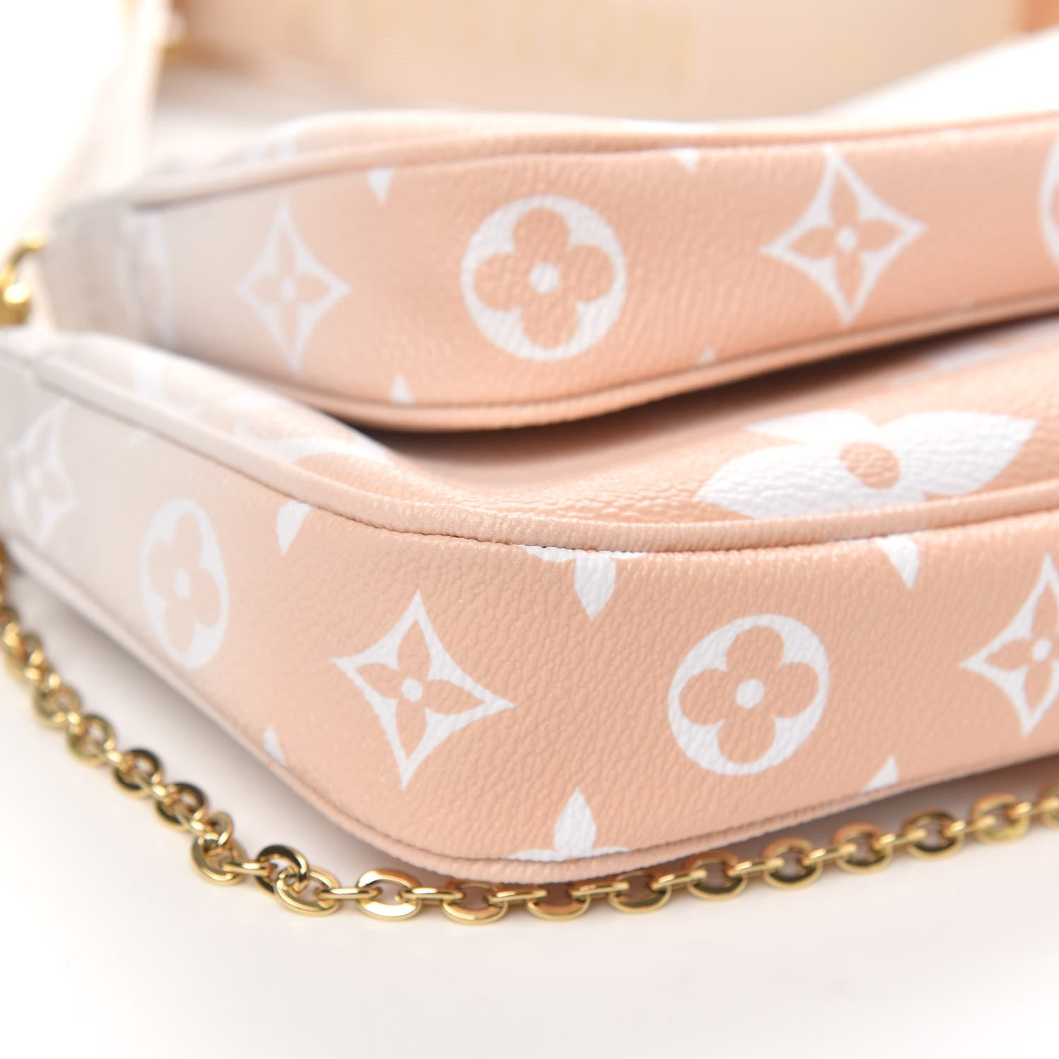 Louis Vuitton Monogram Giant By The Pool Multi Pochette Accessories Brume 7 of 8