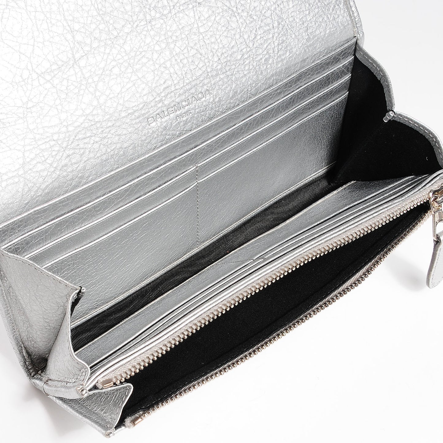 Agneau Giant 12 Silver Hardware Money Wallet Gris Aluminum