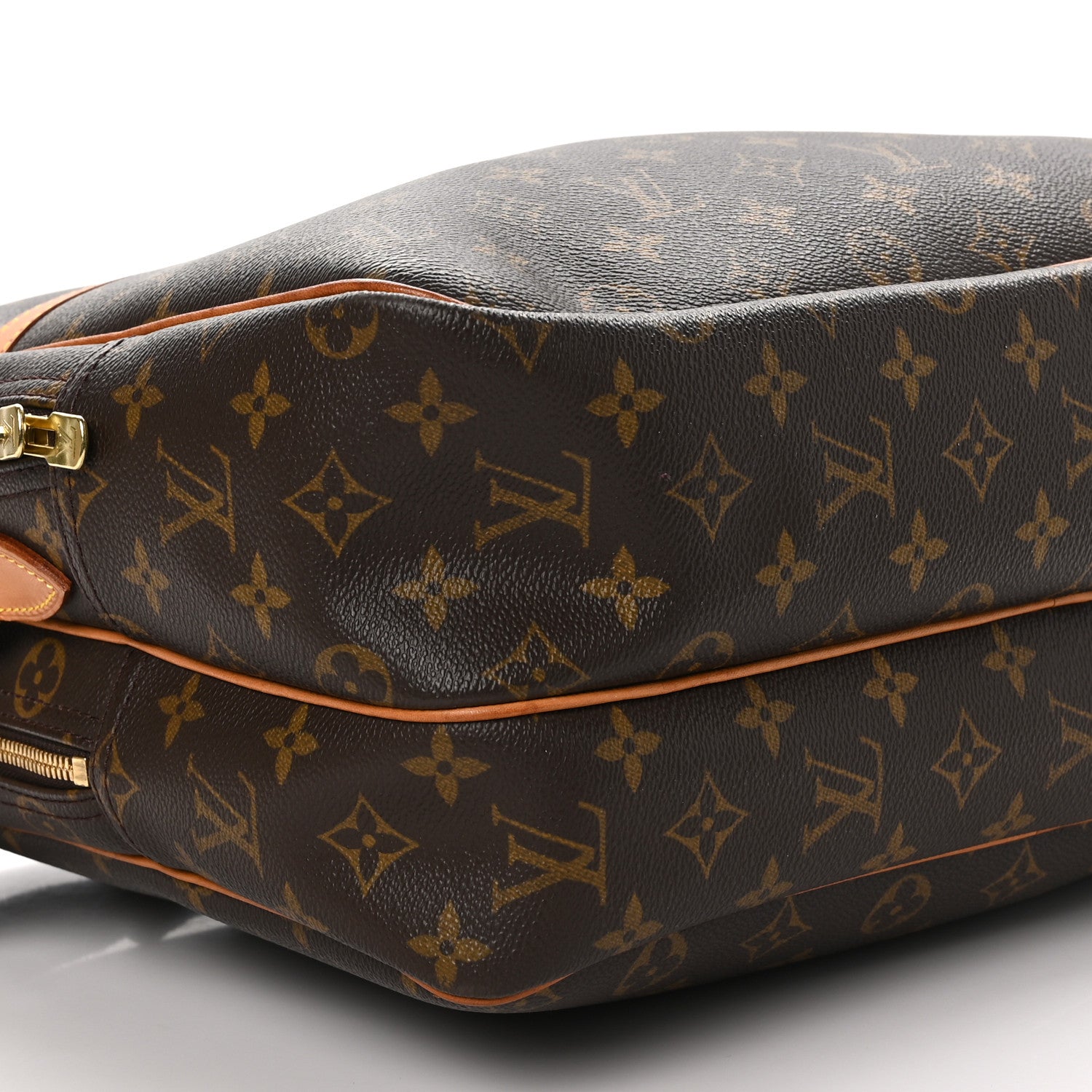 Louis Vuitton Monogram Reporter GM 9 of 12