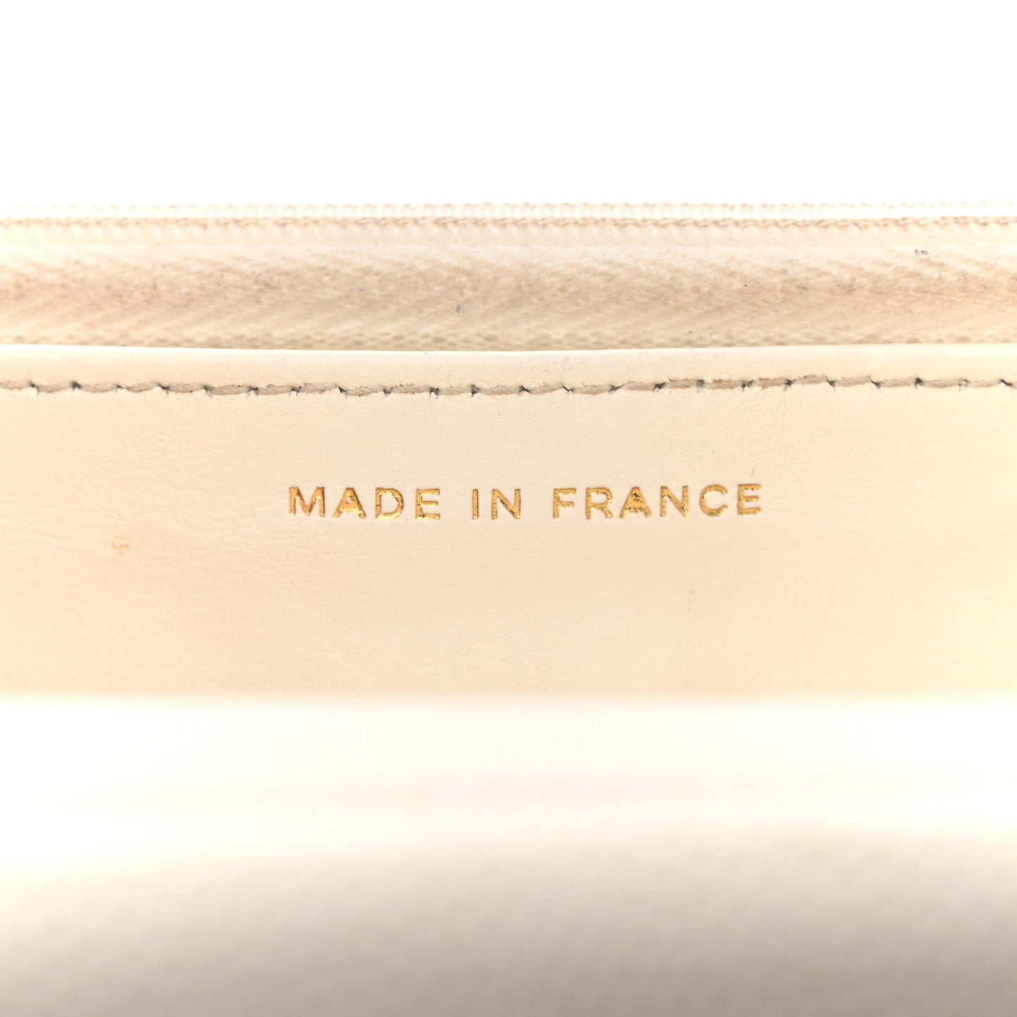 Caviar Quilted Crystal CC Wallet On Chain WOC White