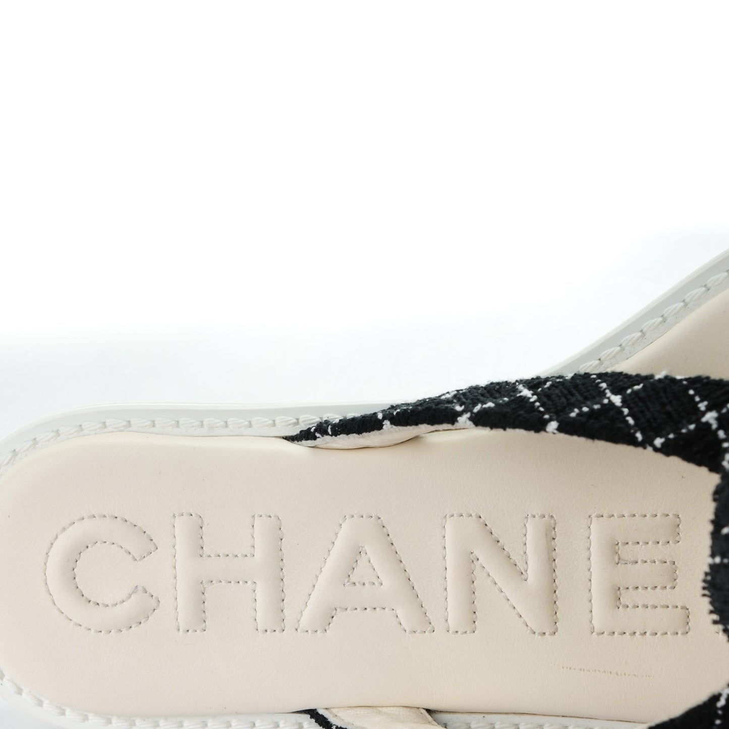 Tweed Quilted Camellia Thong Sandals 35 Black White