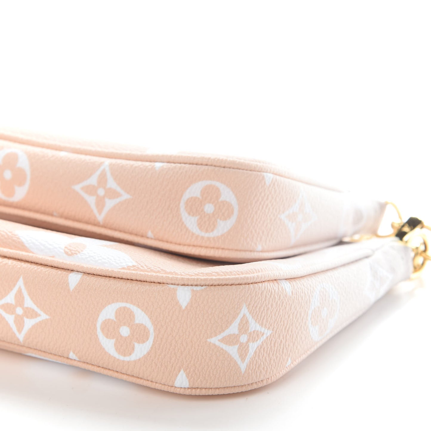Monogram Giant By The Pool Multi Pochette Accessories Brume