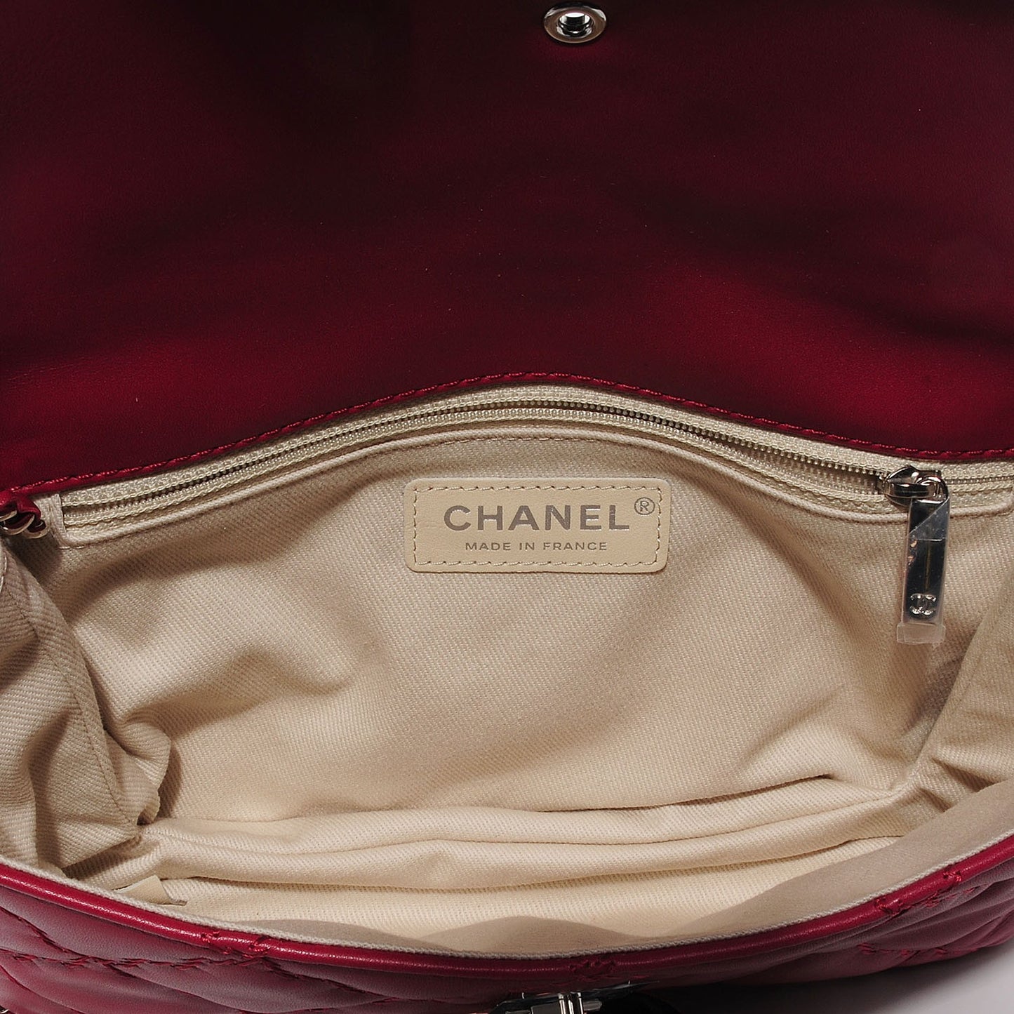Calfskin Quilted Double Stitch Hamptons Clutch with Chain Red