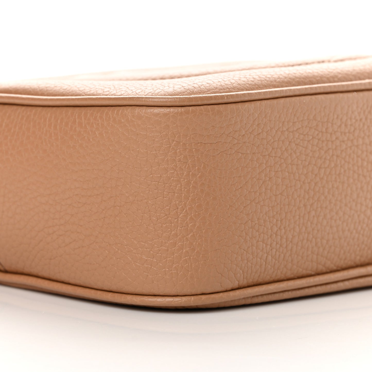 Pebbled Calfskin Small Soho Disco Bag Camelia