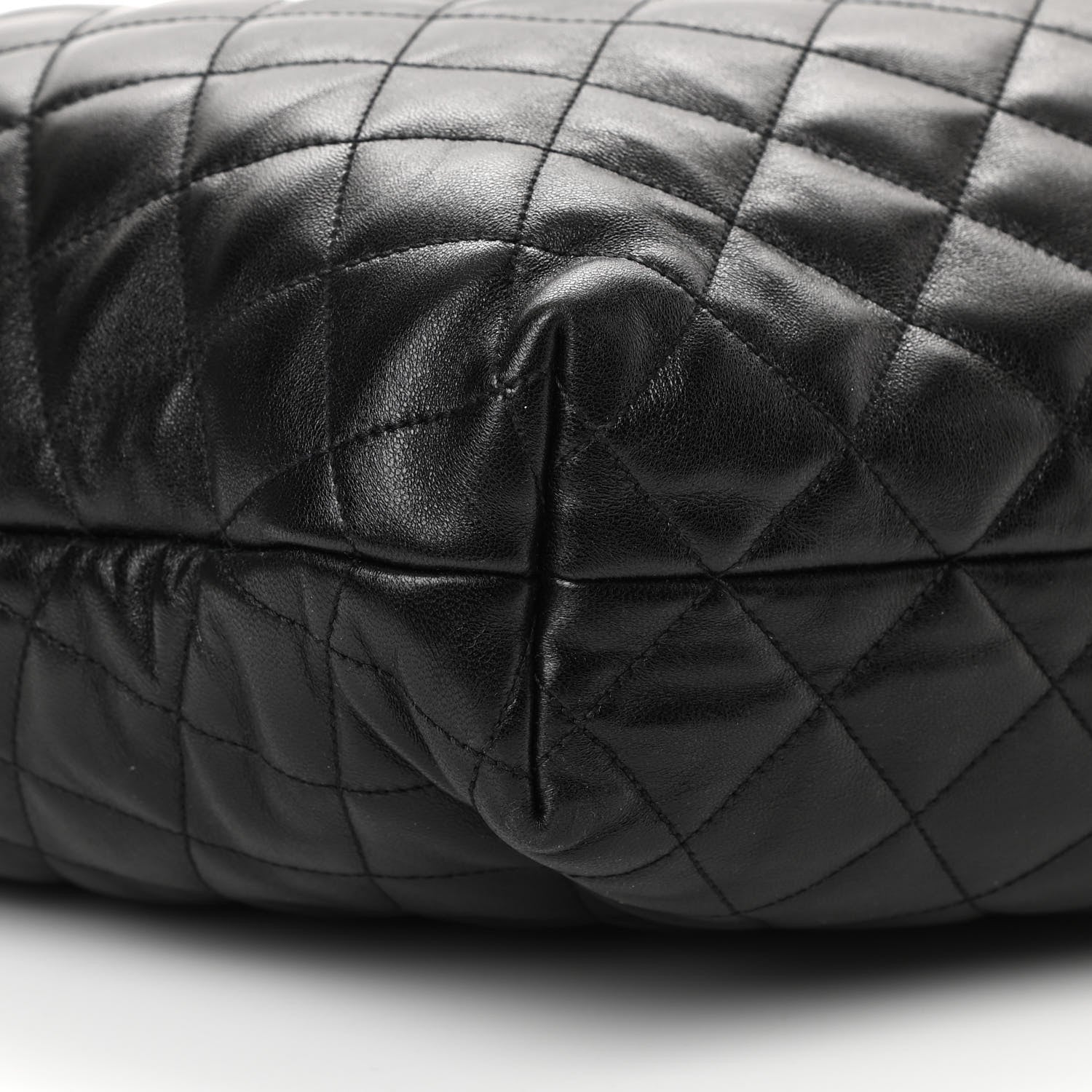 Saint Laurent Lambskin Quilted Maxi Icare Shopping Tote Black 10 of 12