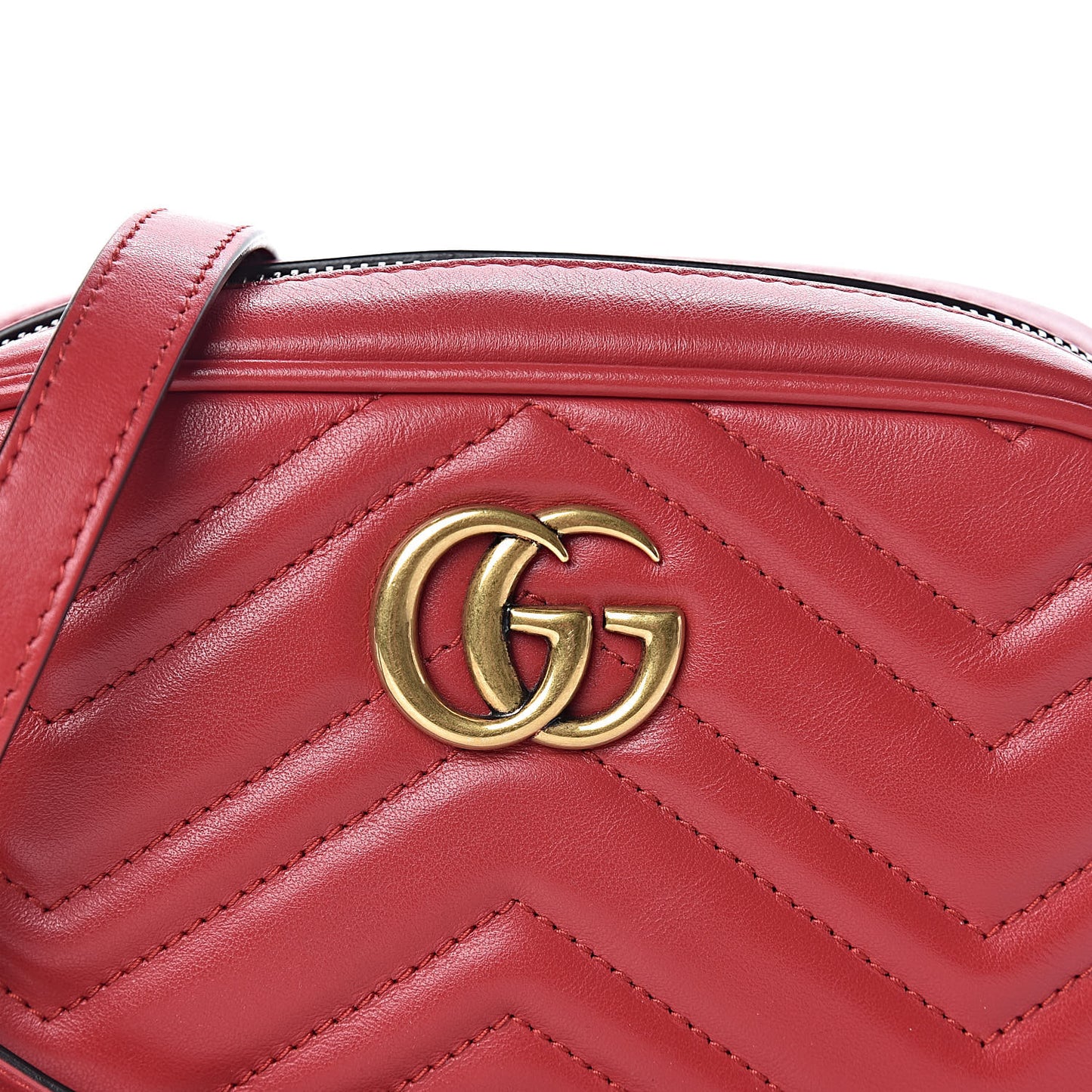 Calfskin Matelasse Mini GG Marmont Chain Shoulder Bag Hibiscus Red