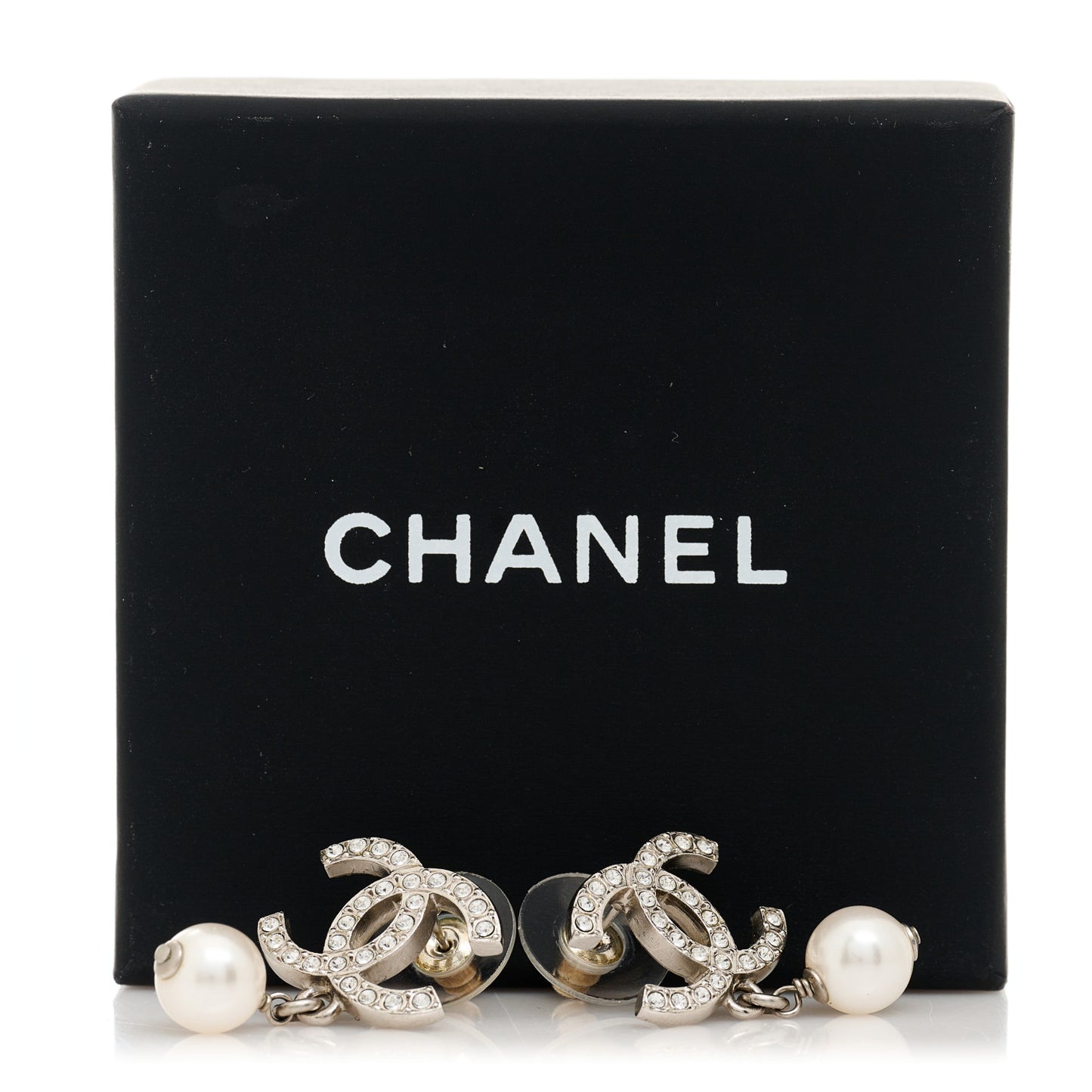Pearl Crystal CC Drop Earrings Silver Pearly White