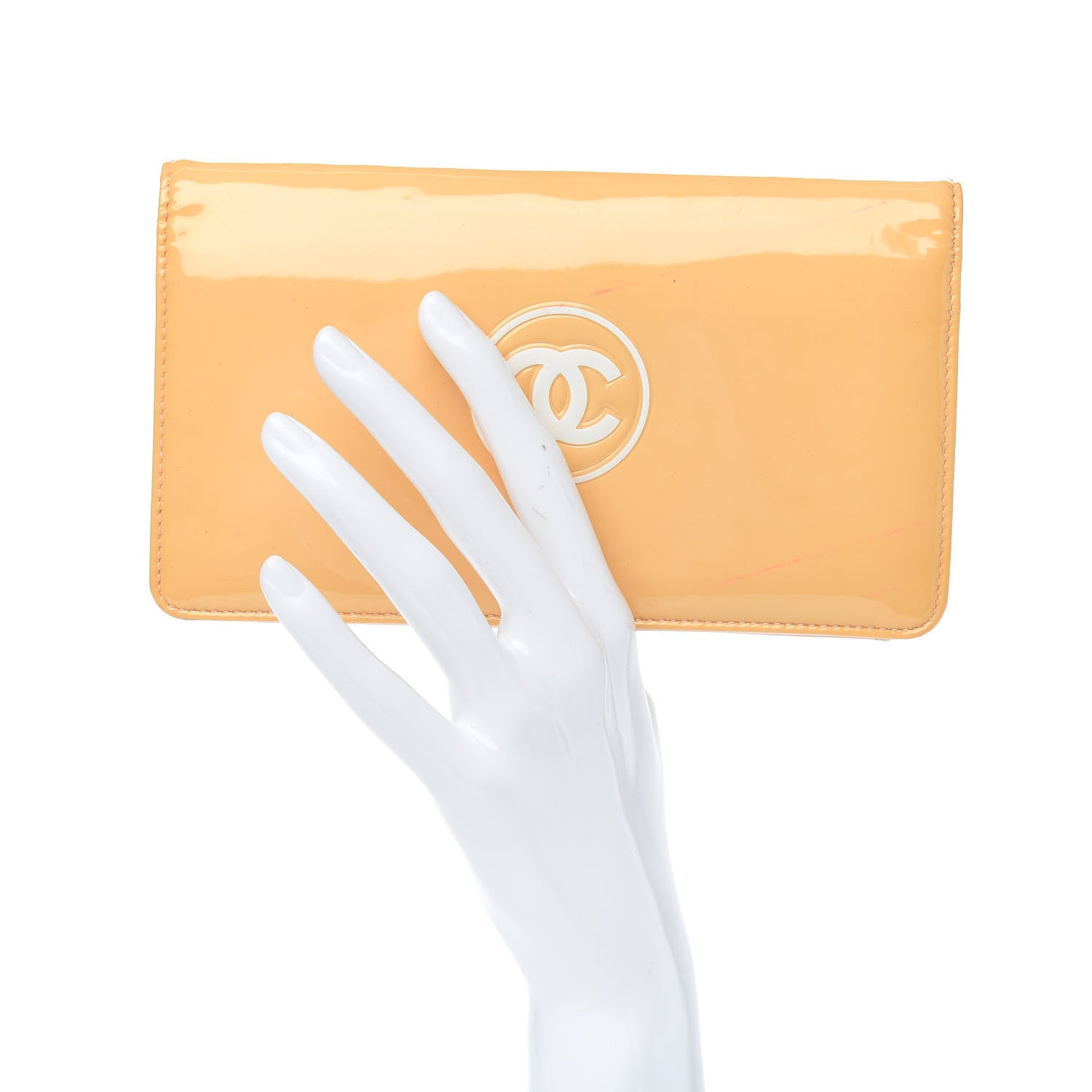 Chanel Patent CC Trousse Maquil Yen Wallet Pink 2 of 7