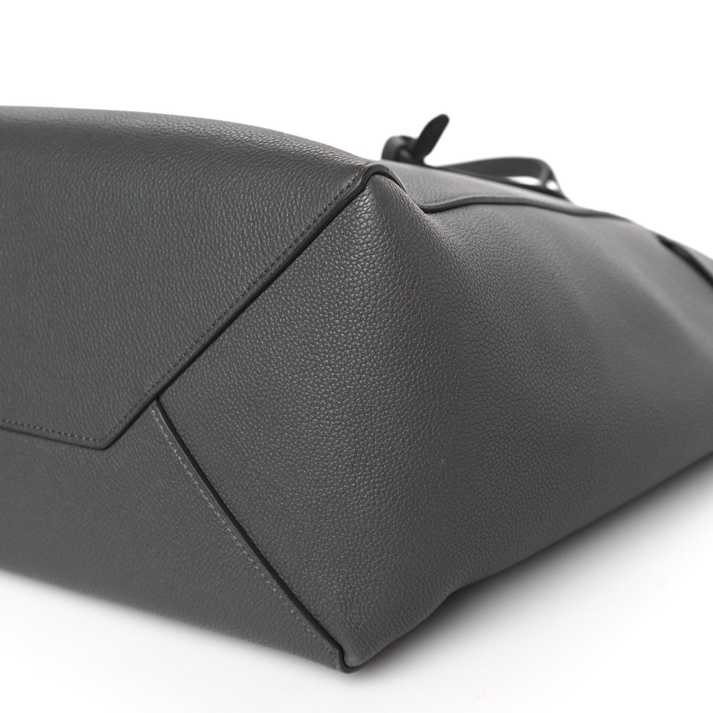 Soft Grained Calfskin Medium Belt Cabas Phantom Medium Grey